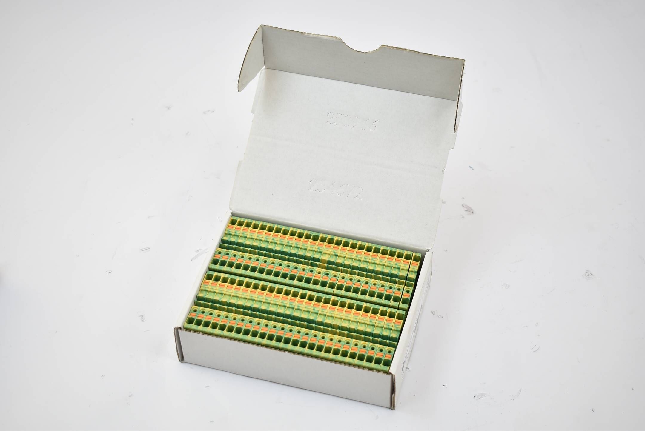 Allen Bradley Bulletin Reihenklemmen 50 Stück 1492-PG4
