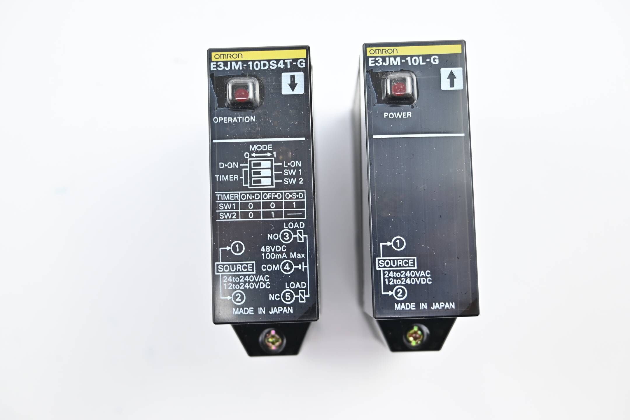 Omron Photoelectric Switch 24-240 VAC 12-240 VDC ( E3JM-10S4T-G )