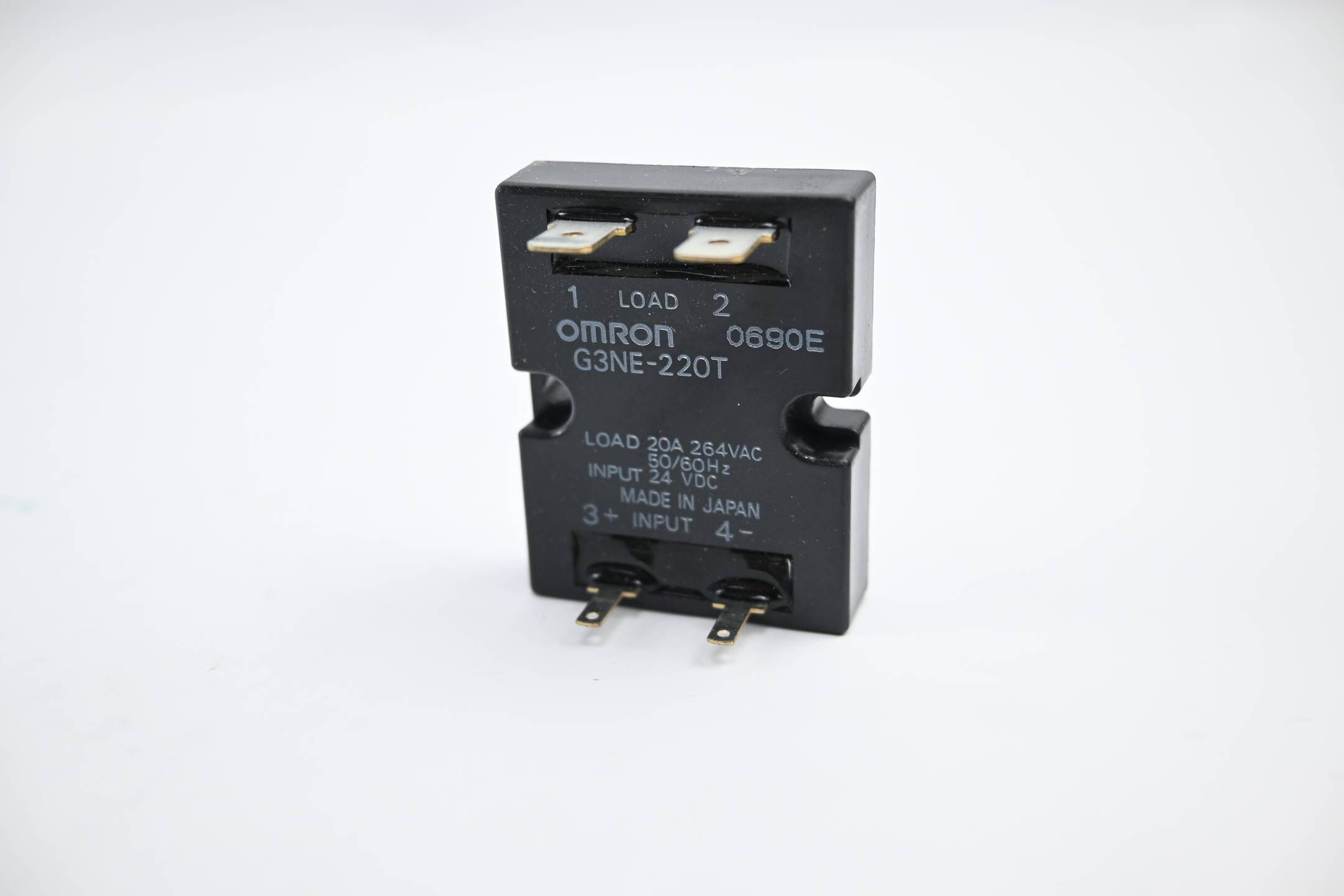 Omron 10 Stück Halbleiter Relais 24 VDC ( GN3E-220T )