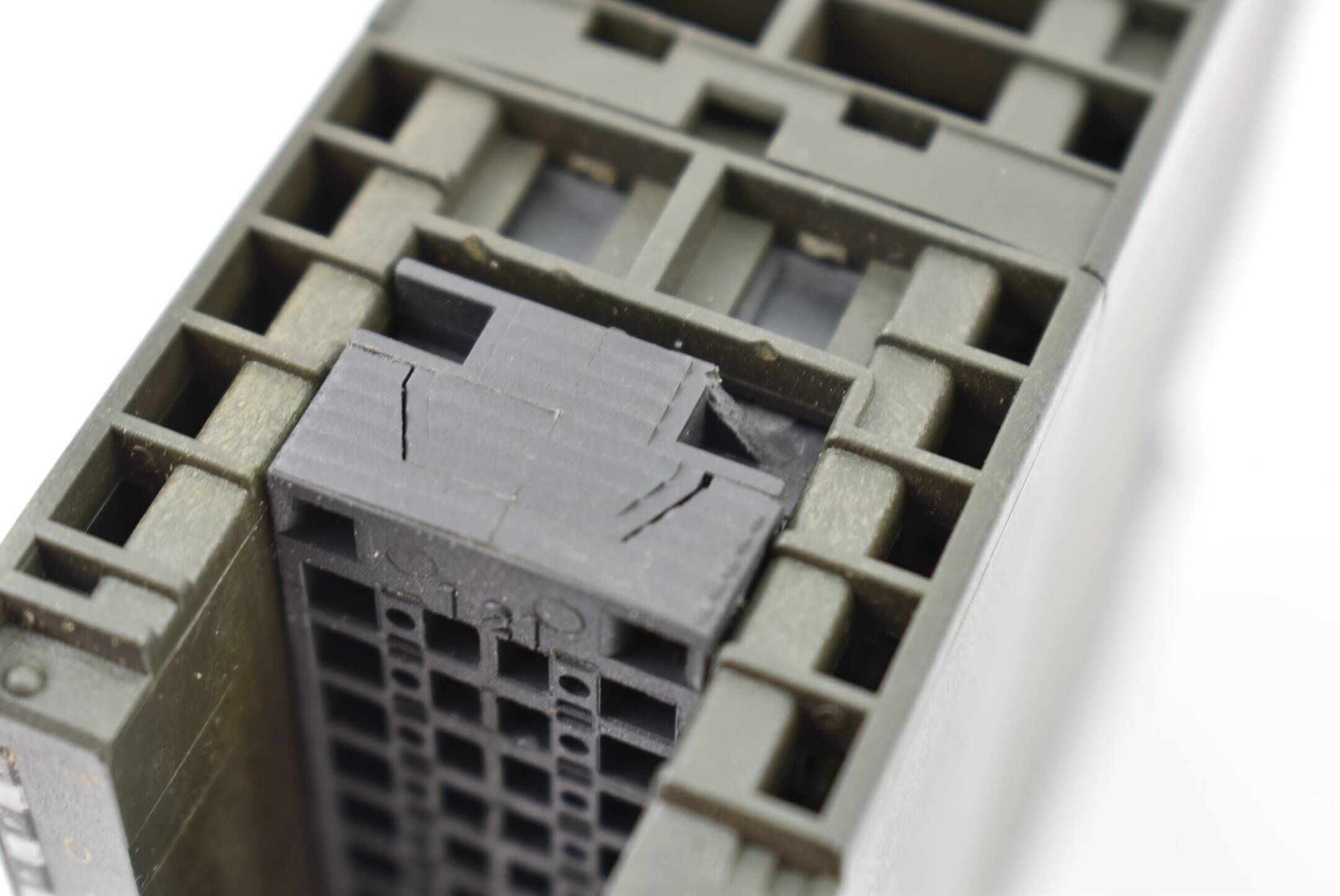 Siemens Simatic S7-300 Digital 6ES7321-1BL00-0AA0 ( 6ES7 321-1BL00-0AA0 )