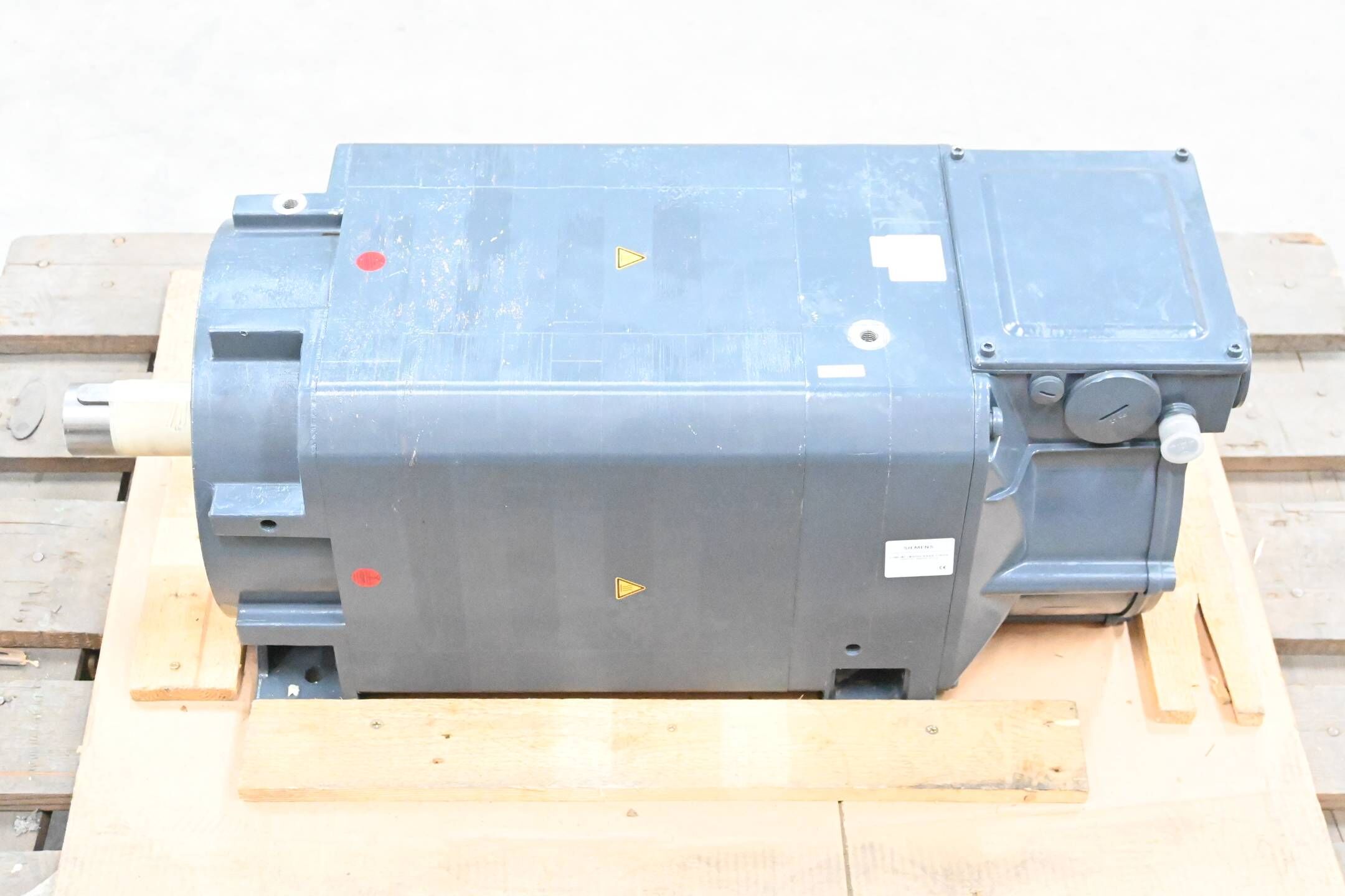 Siemens Kompakt-Asynchronmotor 1PH7167-2ND00-0CC0 ( 1PH7 167-2ND00-0CC0 )