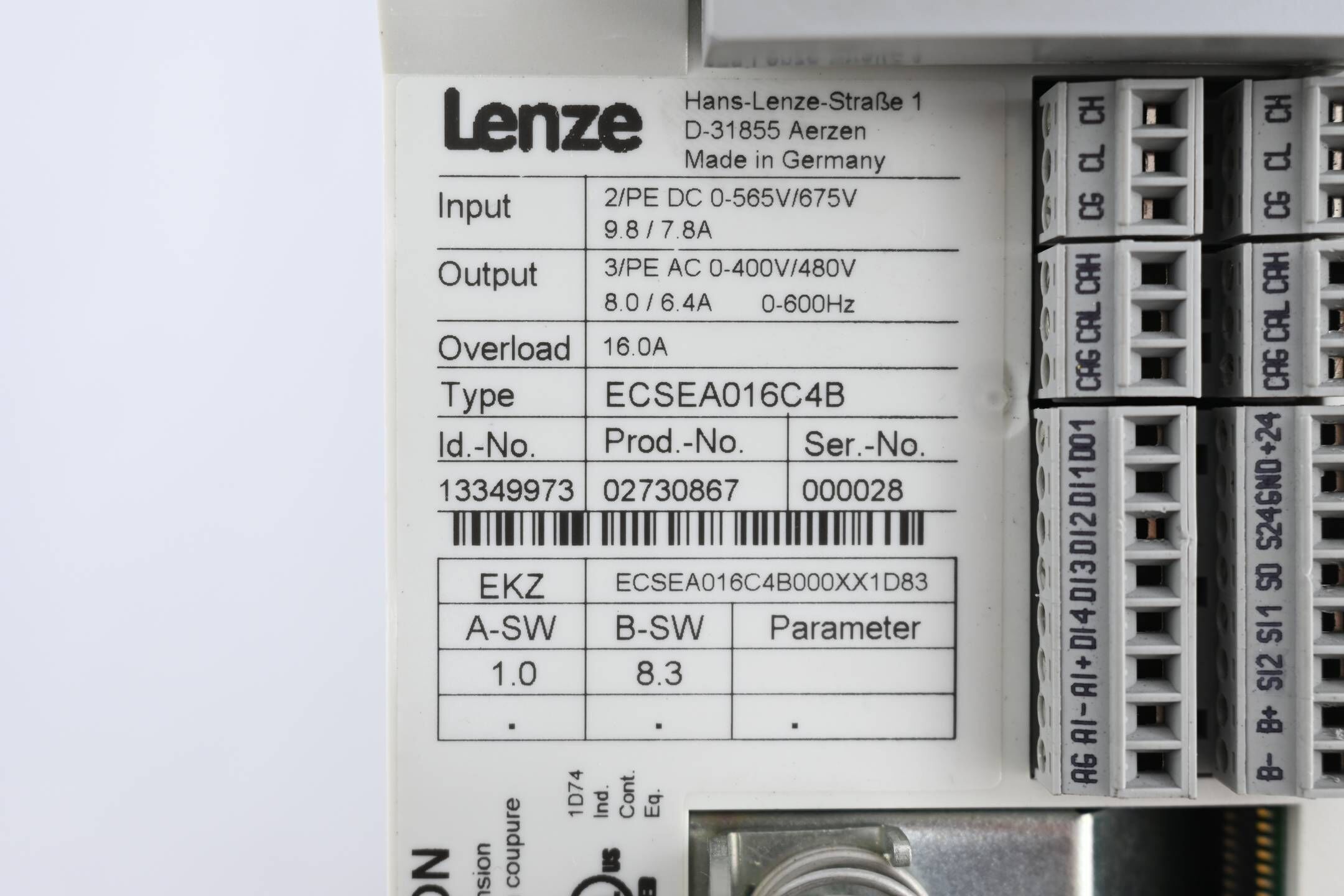 Lenze Servoumrichter ECSEA016C4B ( 13349973 ) inkl. EMZ9371BC ( 13153727 )