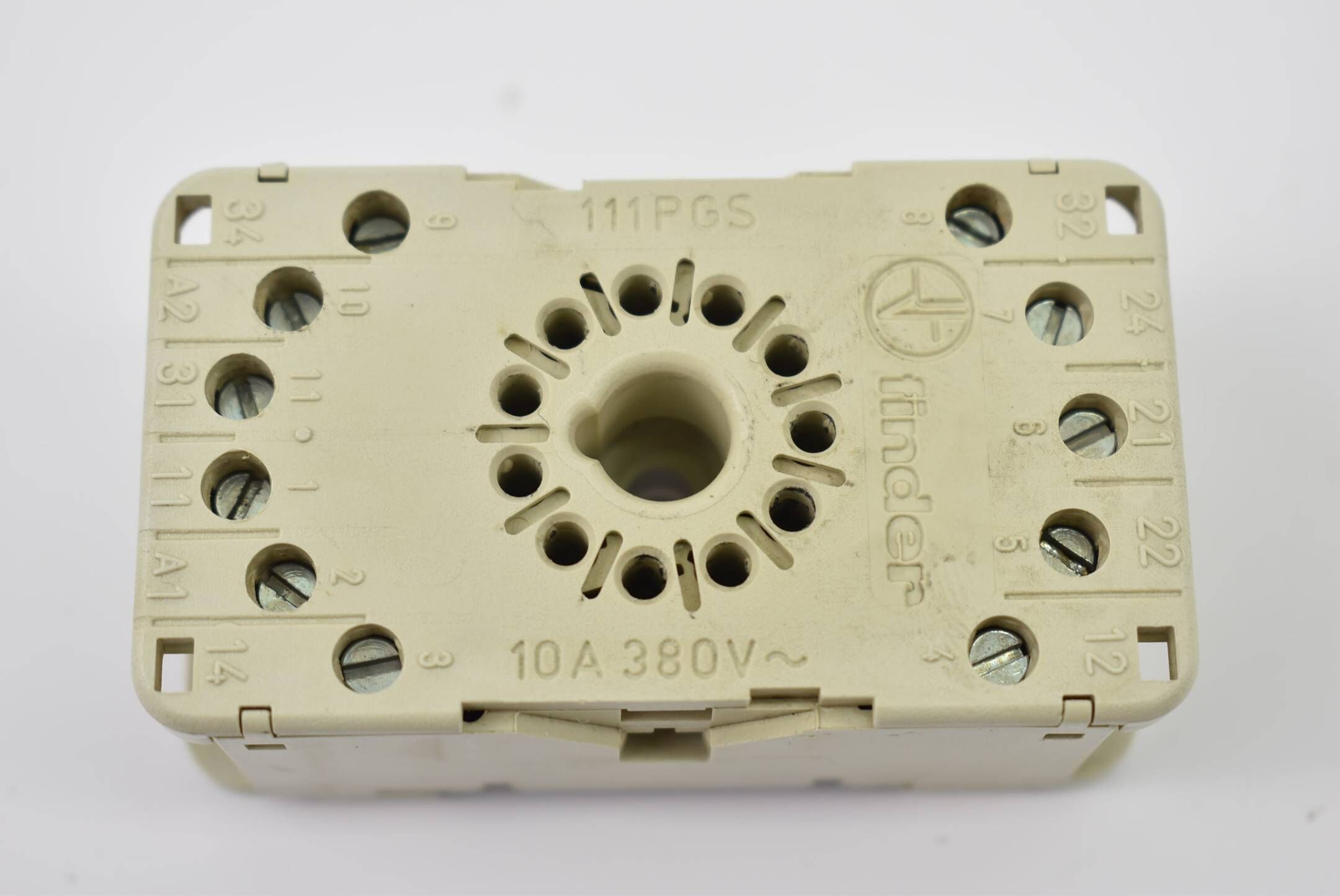Finder Relaissockel 111PGS + HRS f/U 9101 Frequency unit