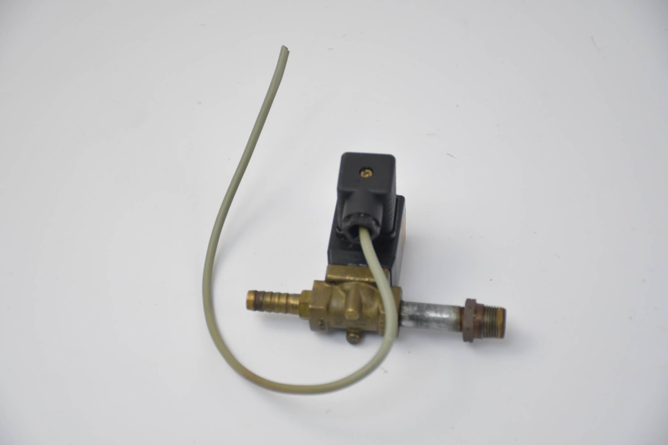 Buschjost Hydraulisches Magnetventil 8496175.8000 ( 9634111705 )