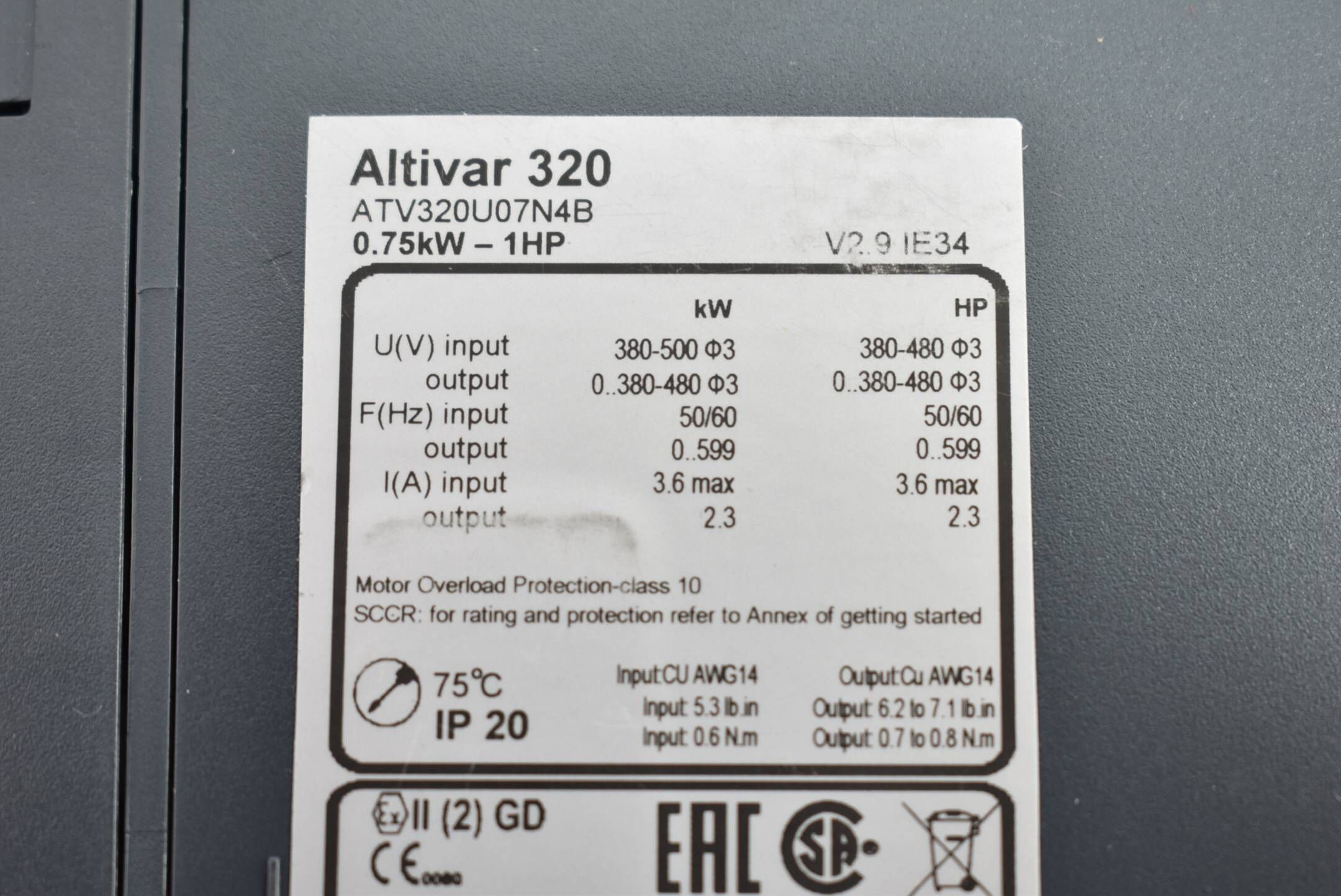 Schneider electric Altivar 320 Frequenzumrichter 0,75kW 380-500V ATV320U07N4B