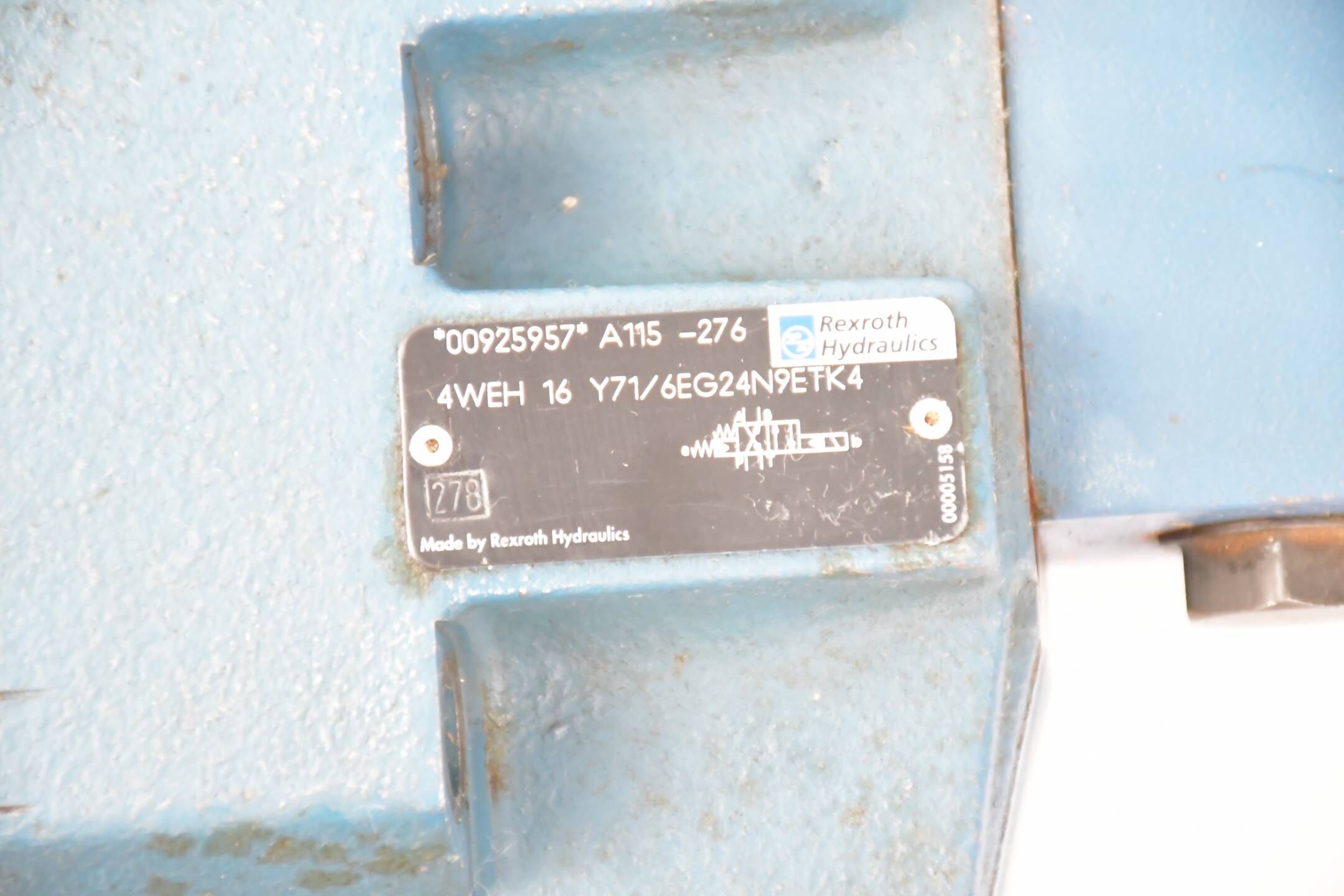 Rexroth 4WEH 16 Y71/6EG24N9ETK4 ( 00925957 ) Inkl. 4WE 6 Y62/EG24N9K4 