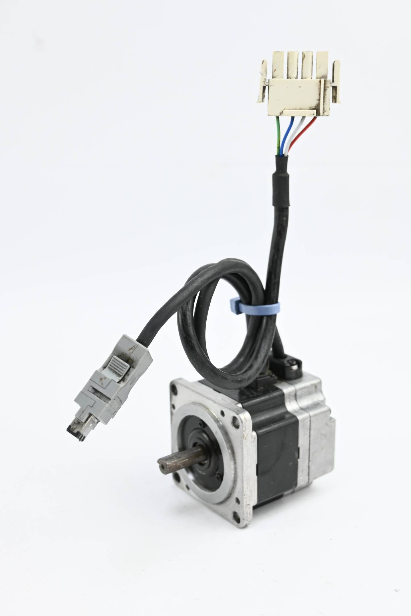 Omron Motor R7M-AP10030-S1 ( 200V 0.89A 3000/min )