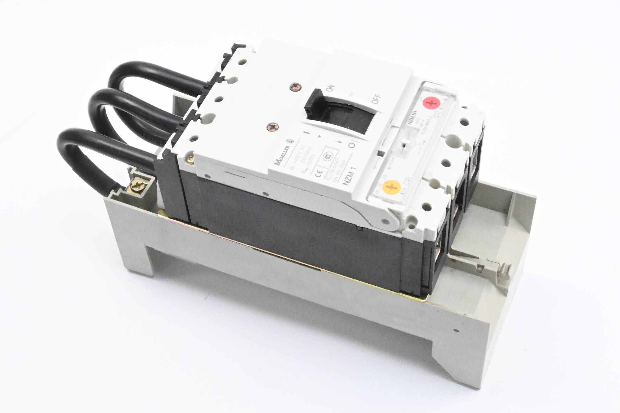 Moeller Leistungsschalter NZM 1 inkl. NZM N1-A25 + AD100/10