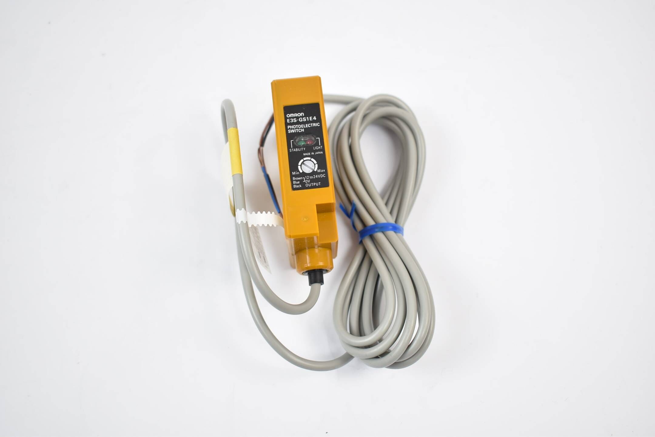Omron Photoelectric Switch E3S-GS1E4 / 12 - 24 VDC