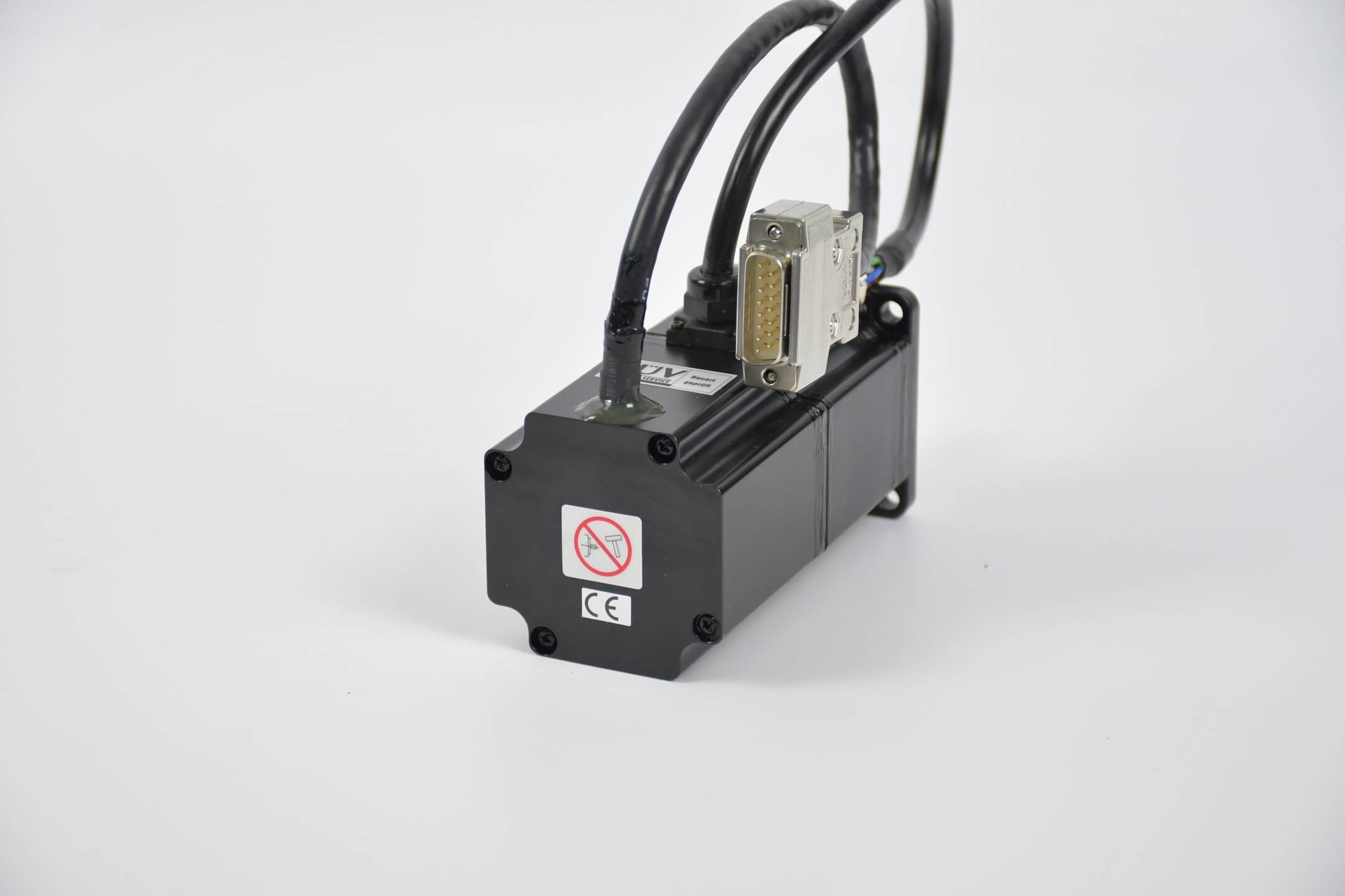 Yaskawa AC Servo Motor SGM-02VWB4
