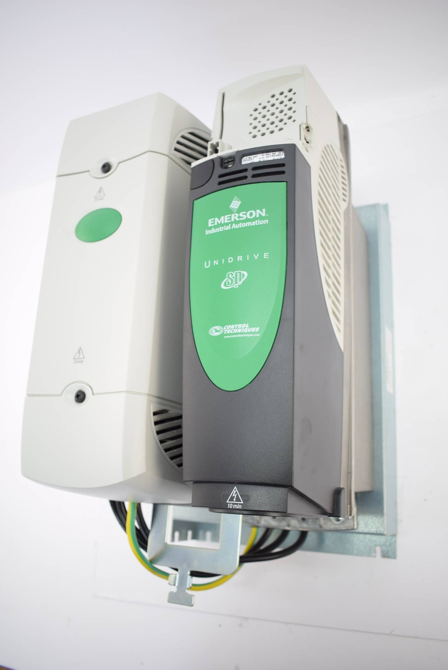 Emerson Control Techniques Unidrive SP3401 15/18kW Inkl. Netzfilter