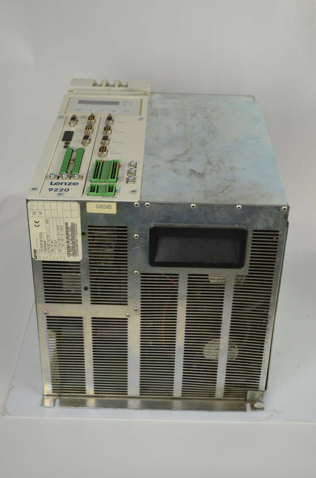 Lenze 9220 Frequenzumrichter 33.9225 E.V024