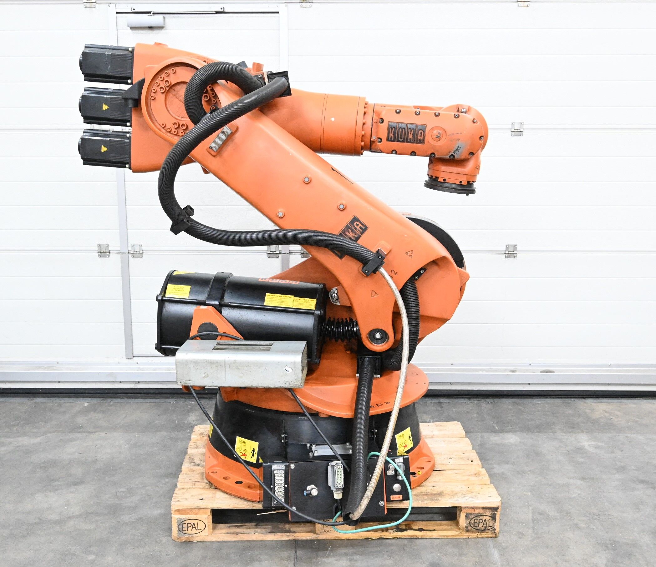 Kuka Industrieroboter KR 140 comp ( 0000124243 ) (1) KR140