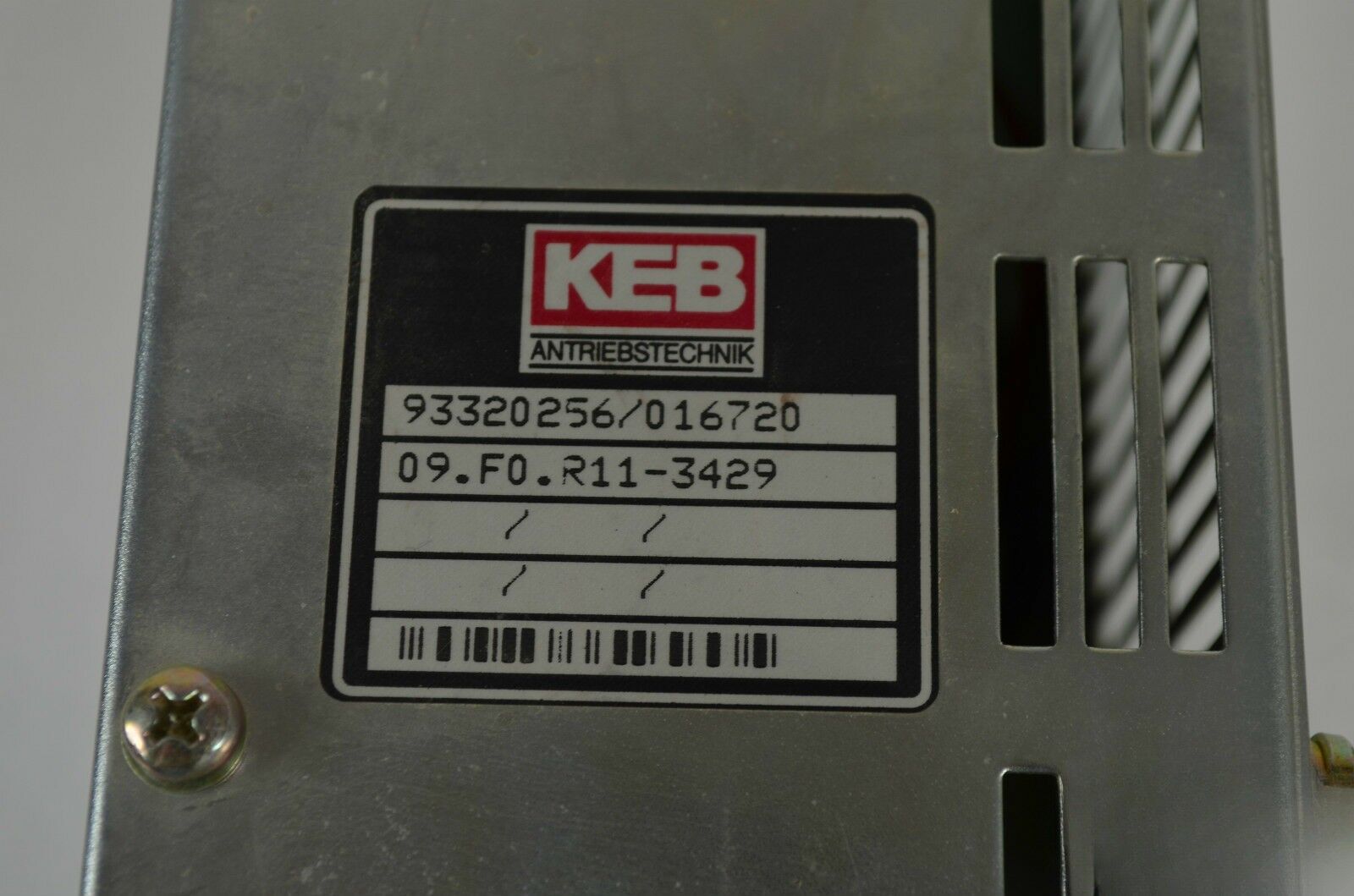 KEB Frequenzumrichter 09.F0.R11-3429 2,8 kVA
