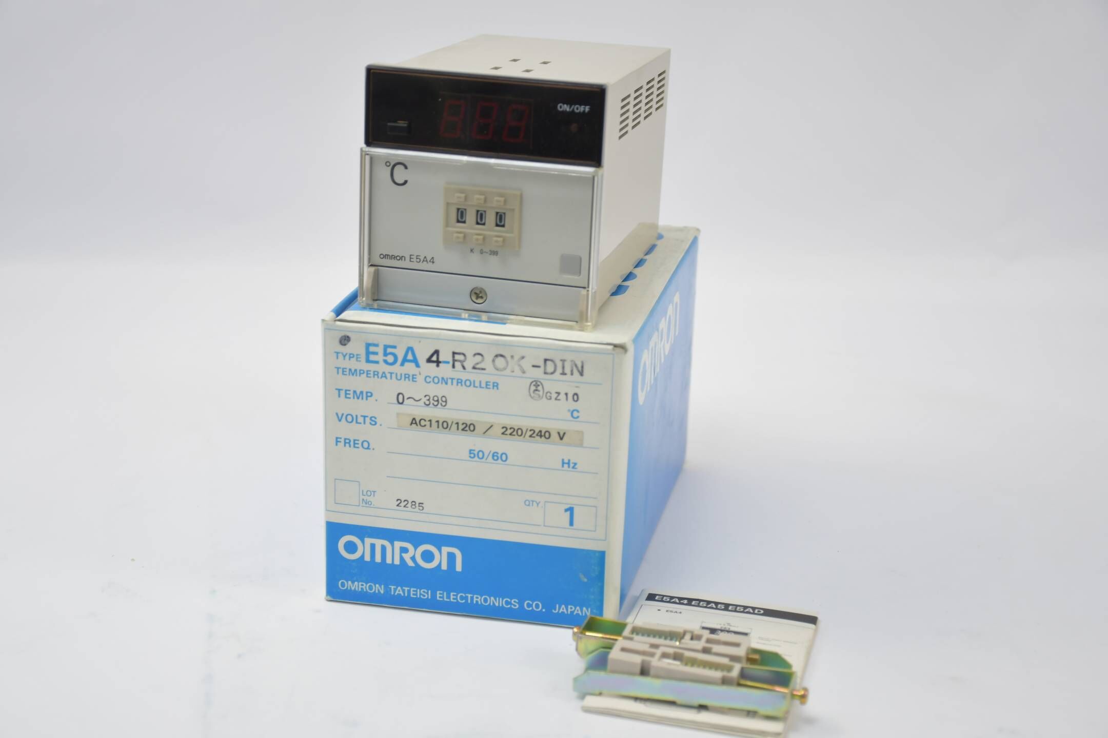 Omron Temperatur Controller 0~399 °C / AC110/120 / 220/240V ( E5A4-R20K-DIN )