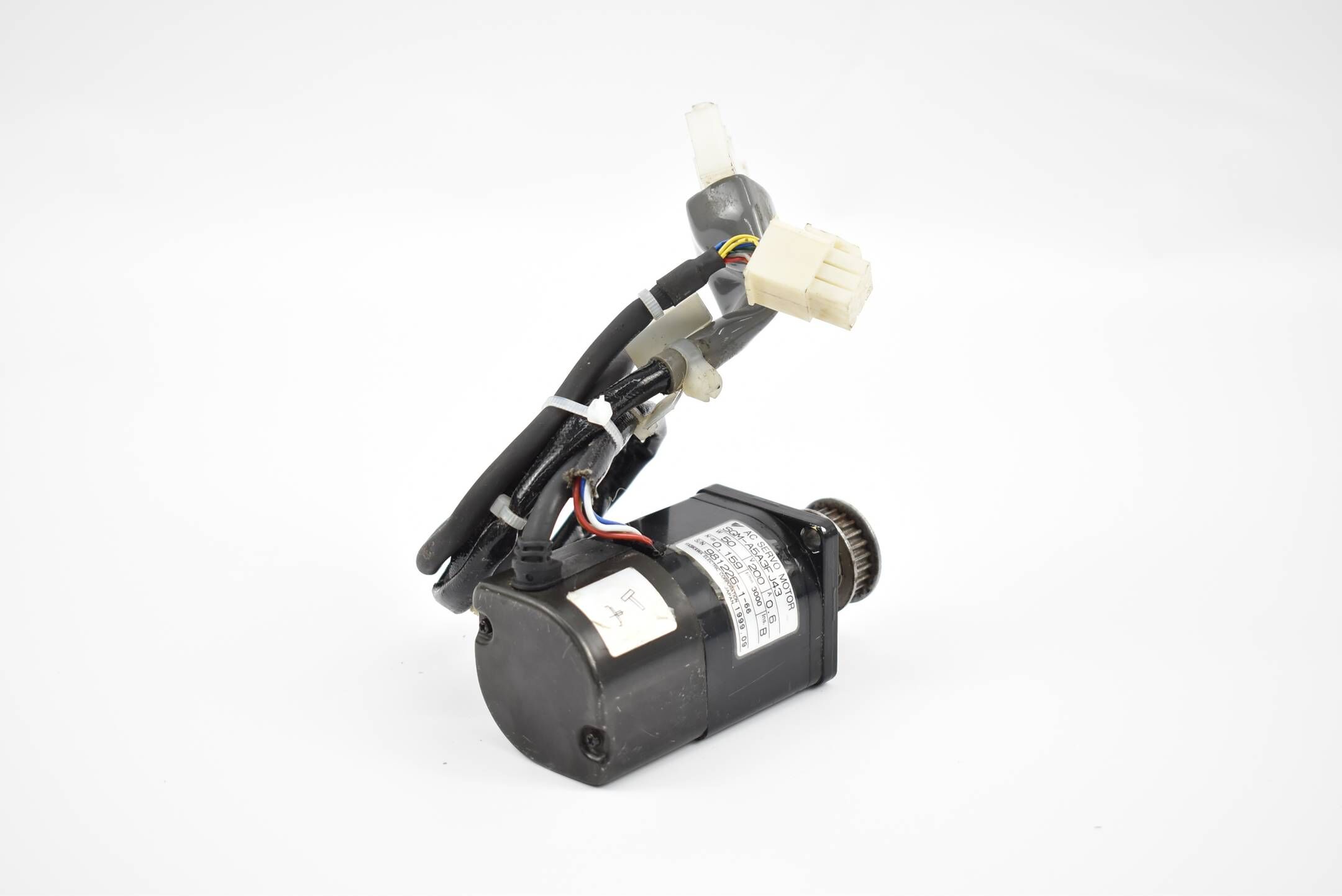 Yaskawa AC Servomotor SGM-A5A3F-J43 ( 3000 U/min. )