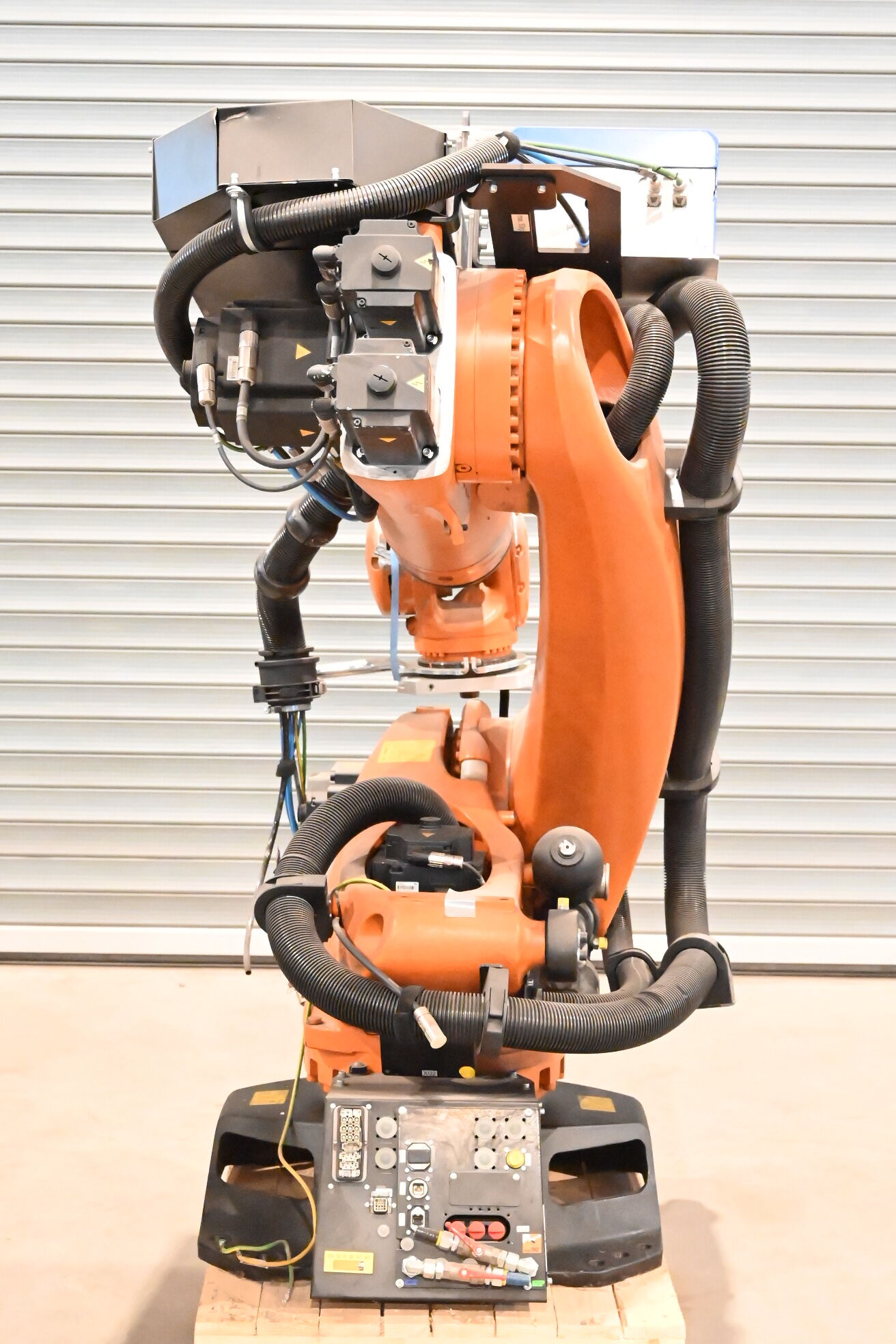 Kuka Industrieroboter KR240 R2900 ultra inkl. Schaltschrank KRC4 + 00-168-334 5