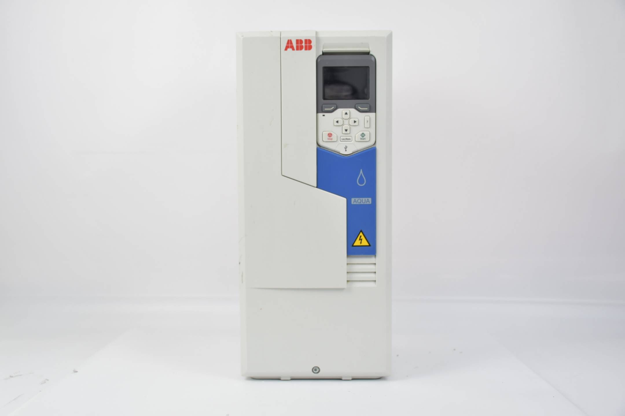 ABB Frequenzumrichter ACQ580-01-039A-4 inkl. Bedienpanel ACS-AP-S