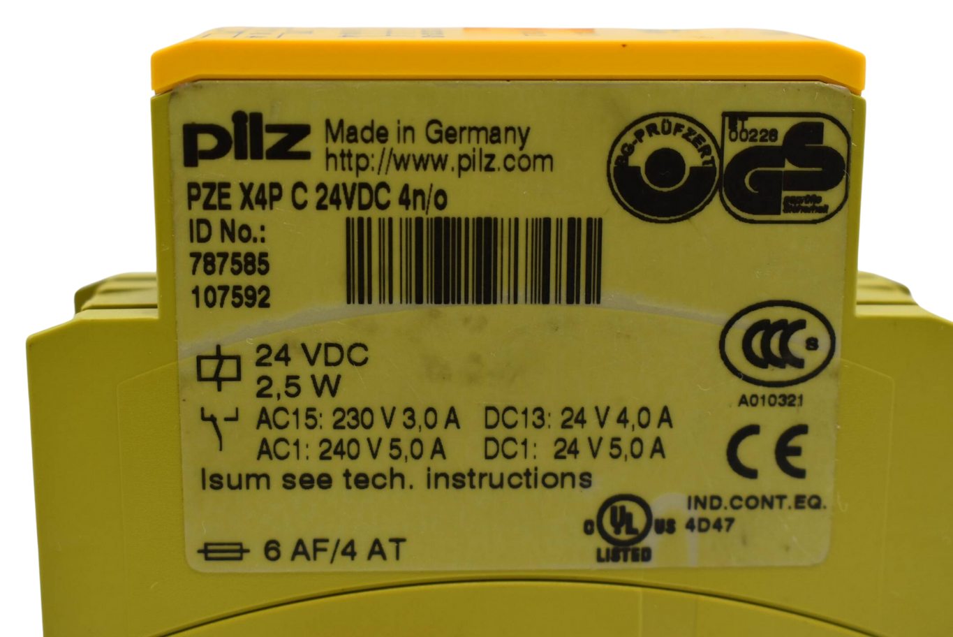 Pilz Sicherheitsschaltgerät PZE X4P C 24VDC 4n/o 787585 
