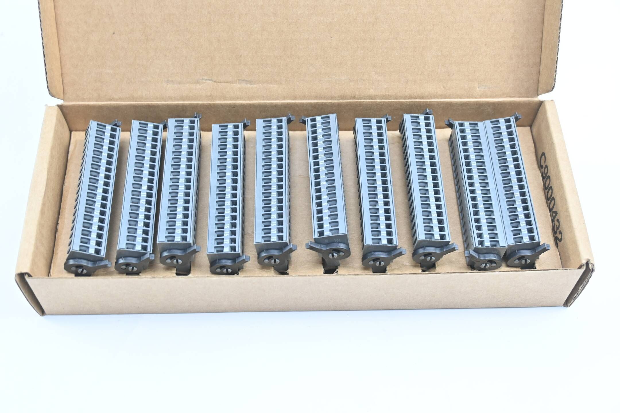 10 STÜCK B&R Automation 18-polige Feldklemme 7TB718.91