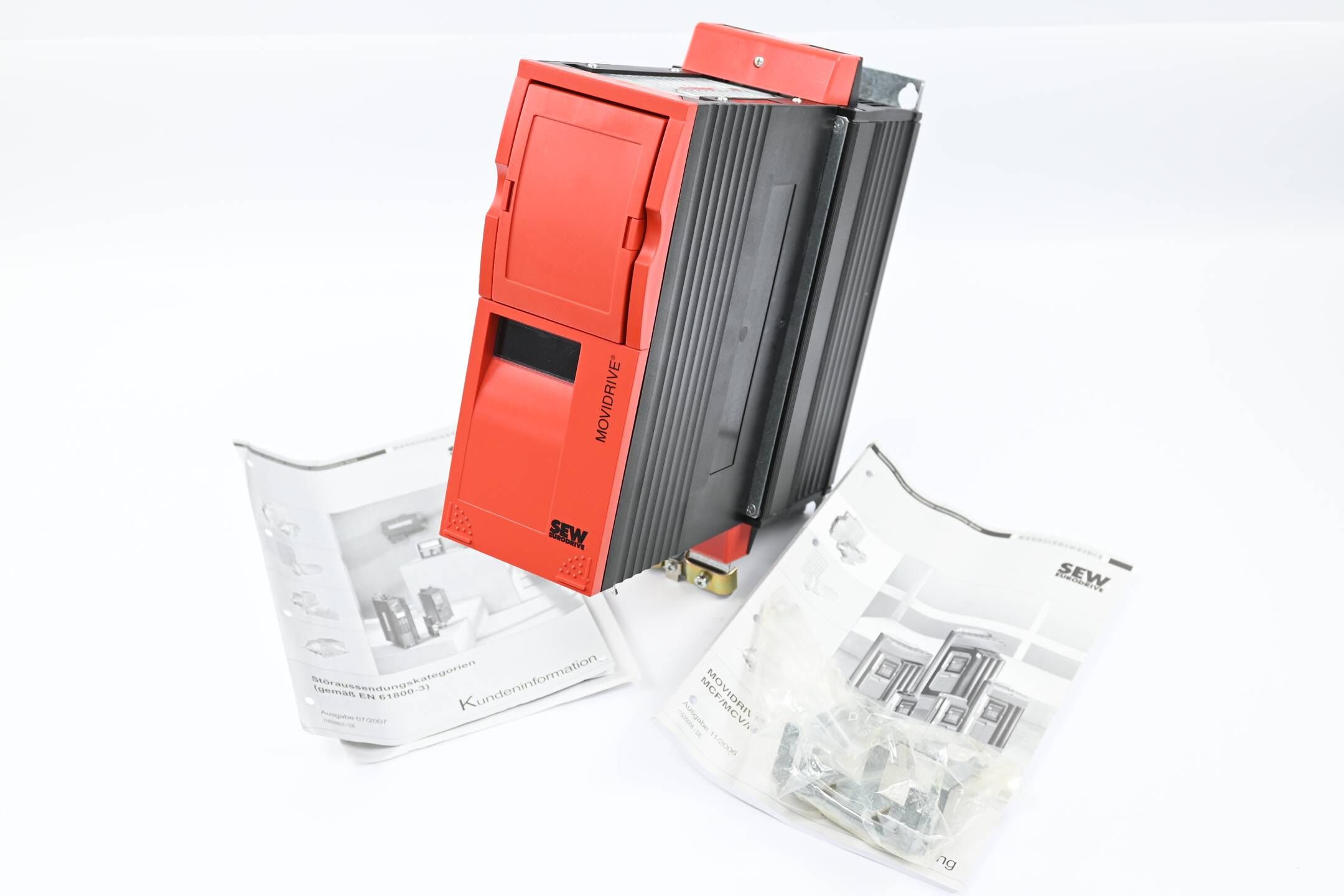 SEW Umrichter MDS60A0055-5A3-4-00 inkl. Leistungsteil MDX60A0055-5A3-4-00 + MDS