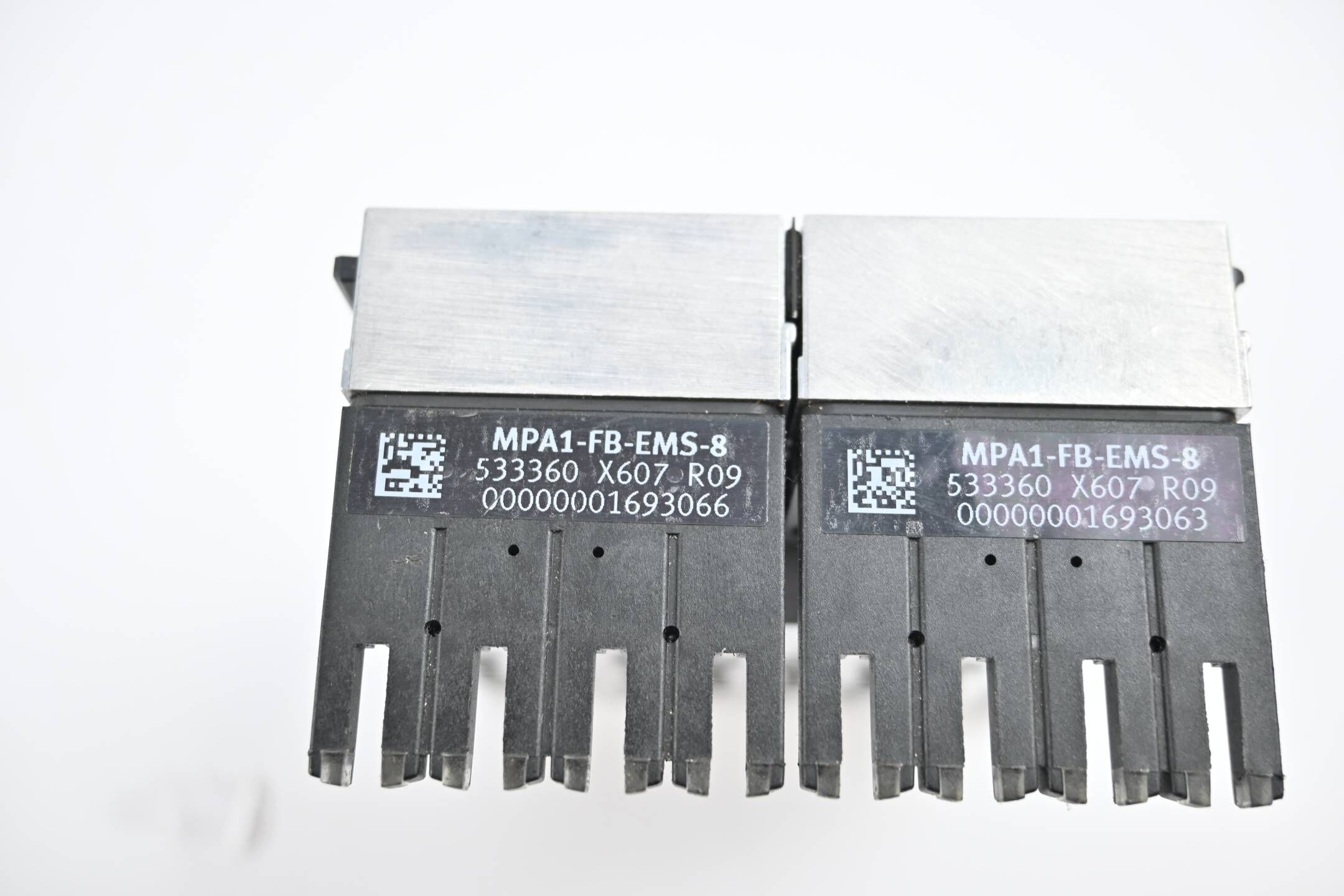 Festo 2 Stück VMPA1-FB-AP-4-1 ( 533352 ) inkl. VMPA1-FB-EMS-8 ( 533360 )