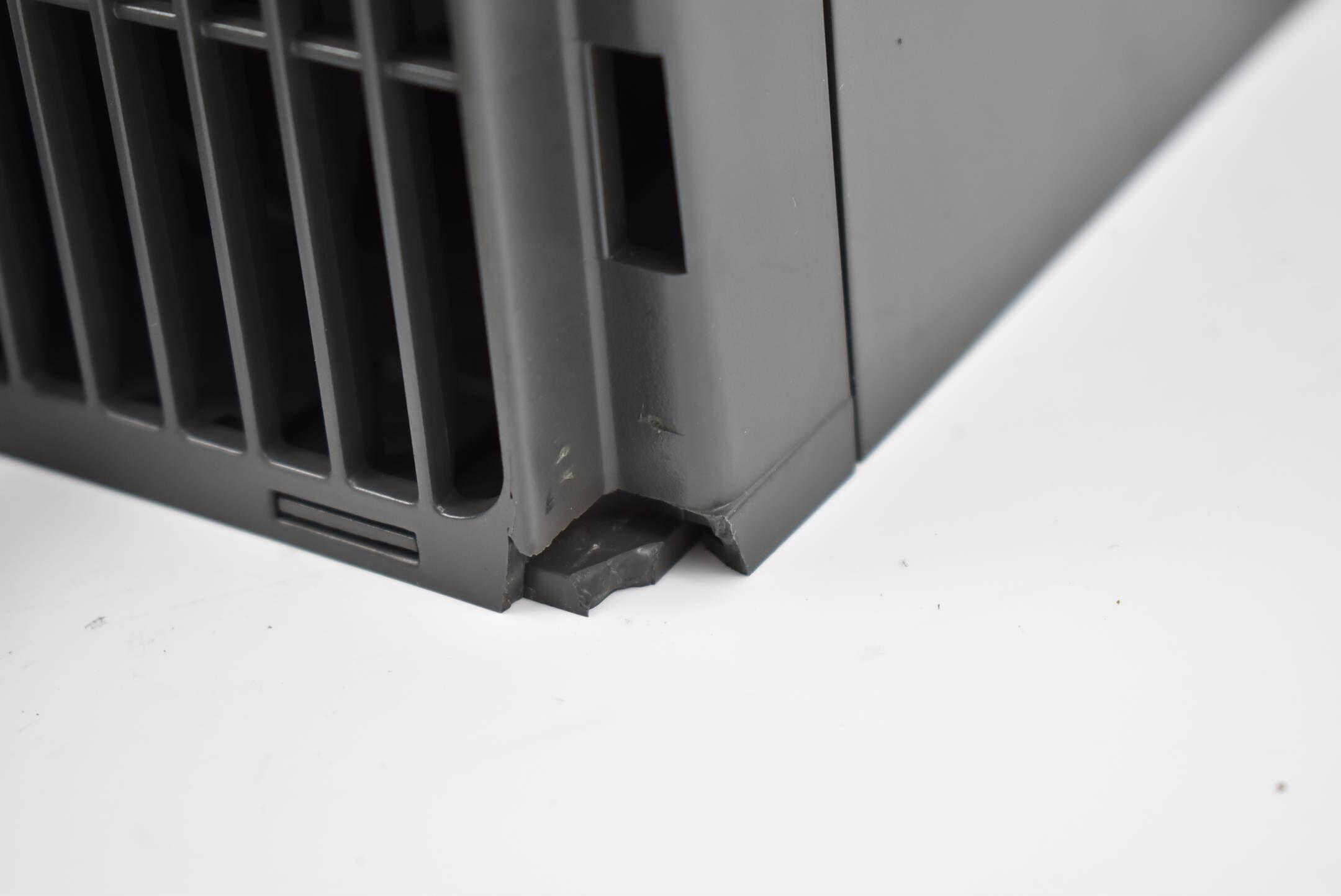 Siemens Micromaster Vector 6SE3 215-8DB40 ( 6SE3215-8DB40 ) 2200W