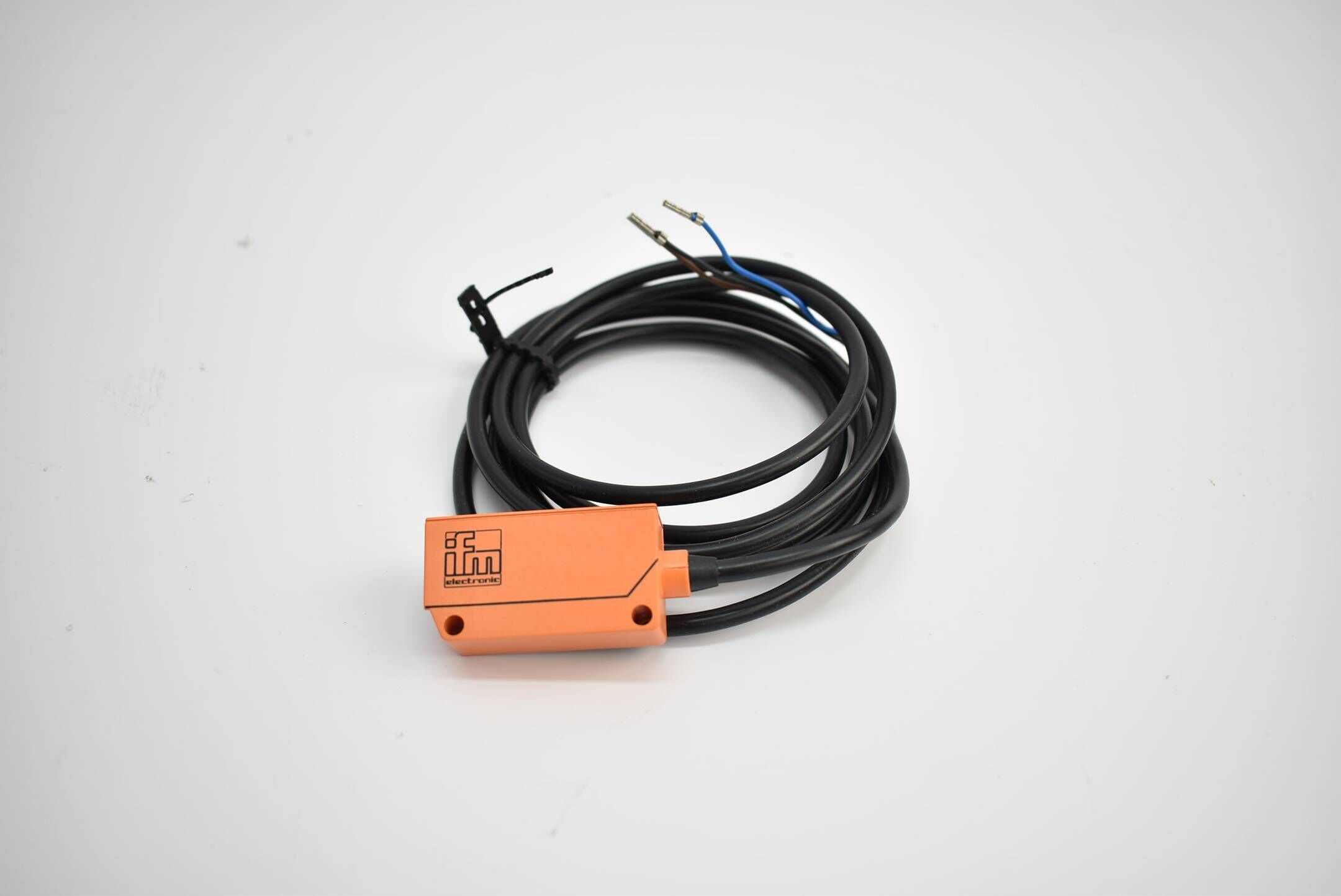 IFM efector200 photo electric sensors Reflexlichtschranke /-taster OU5011