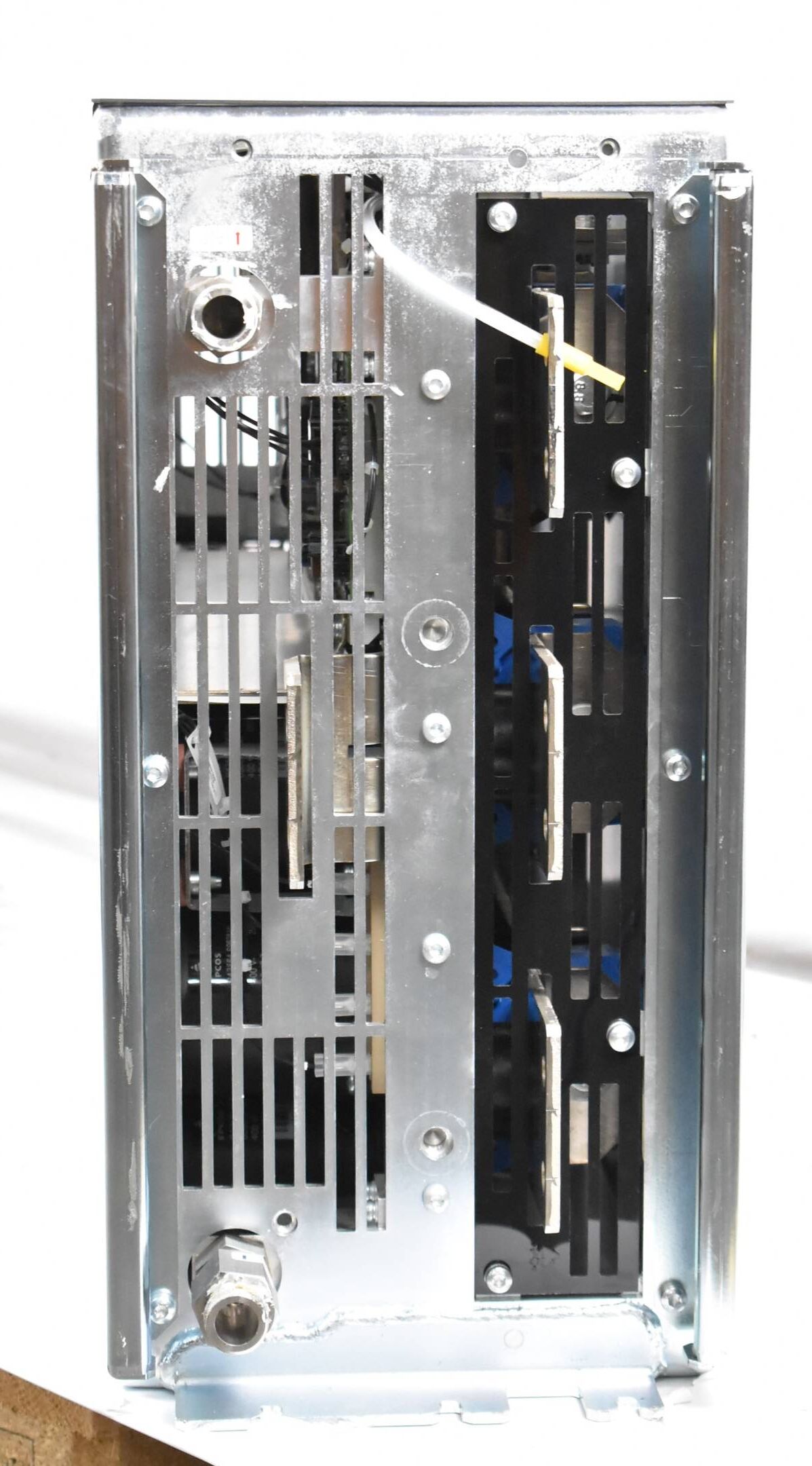 Siemens 675-1080V 903A 710kW 6SL3325-1TG37-4AA3 ( 6SL3 325-1TG37-4AA3 ) E.C