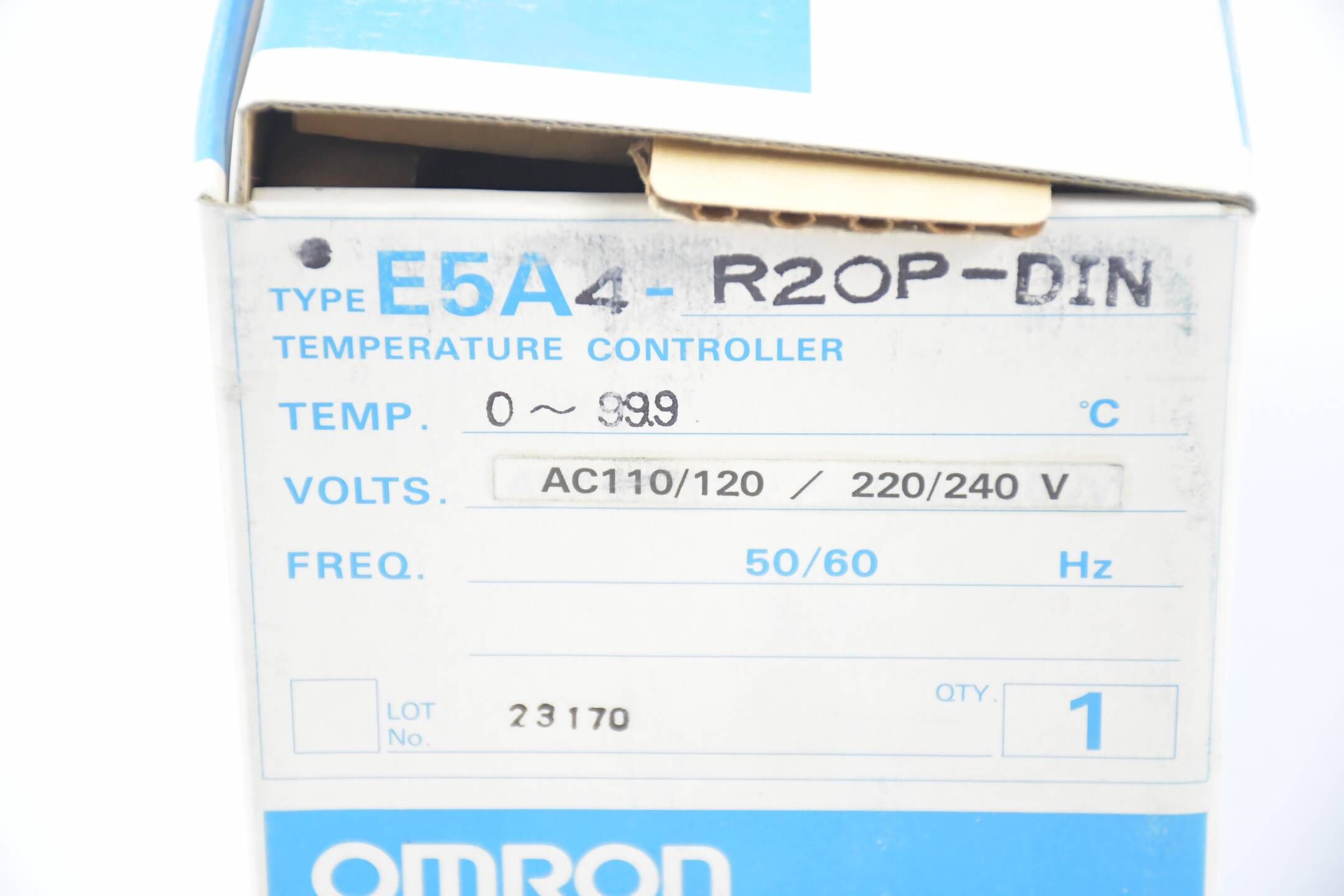 Omron Temperatur Controller 0~99.9°C AC110/120 / 220/240V ( E5A4-R20P-DIN )