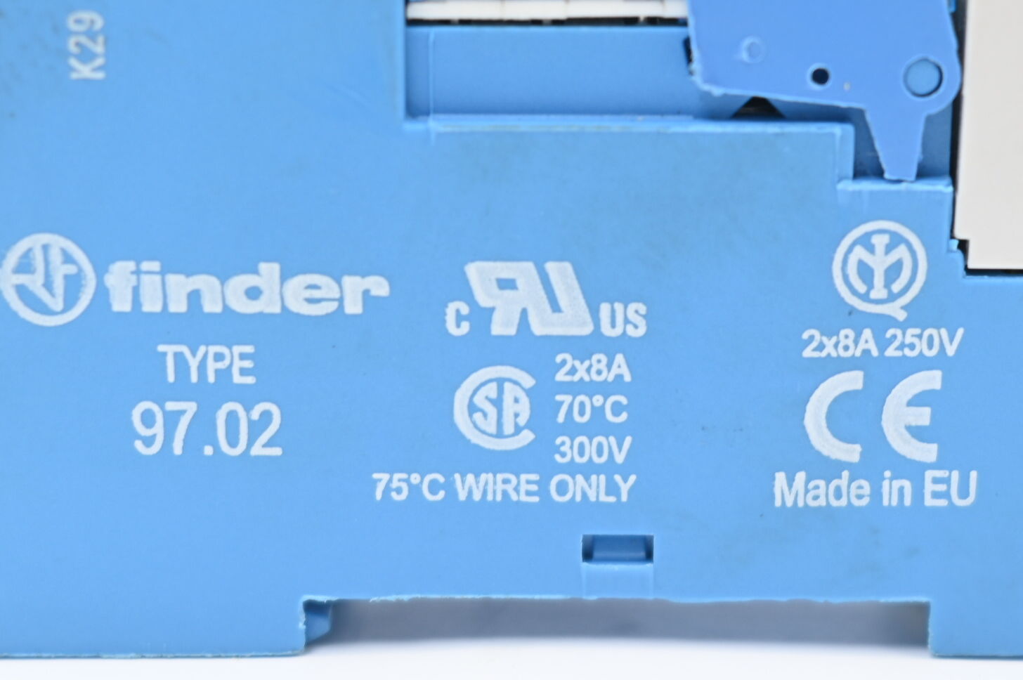 Finder Relaissockel 97.02 + Relais 46.52.9.024.0040 ( 24VDC 8A 250V )