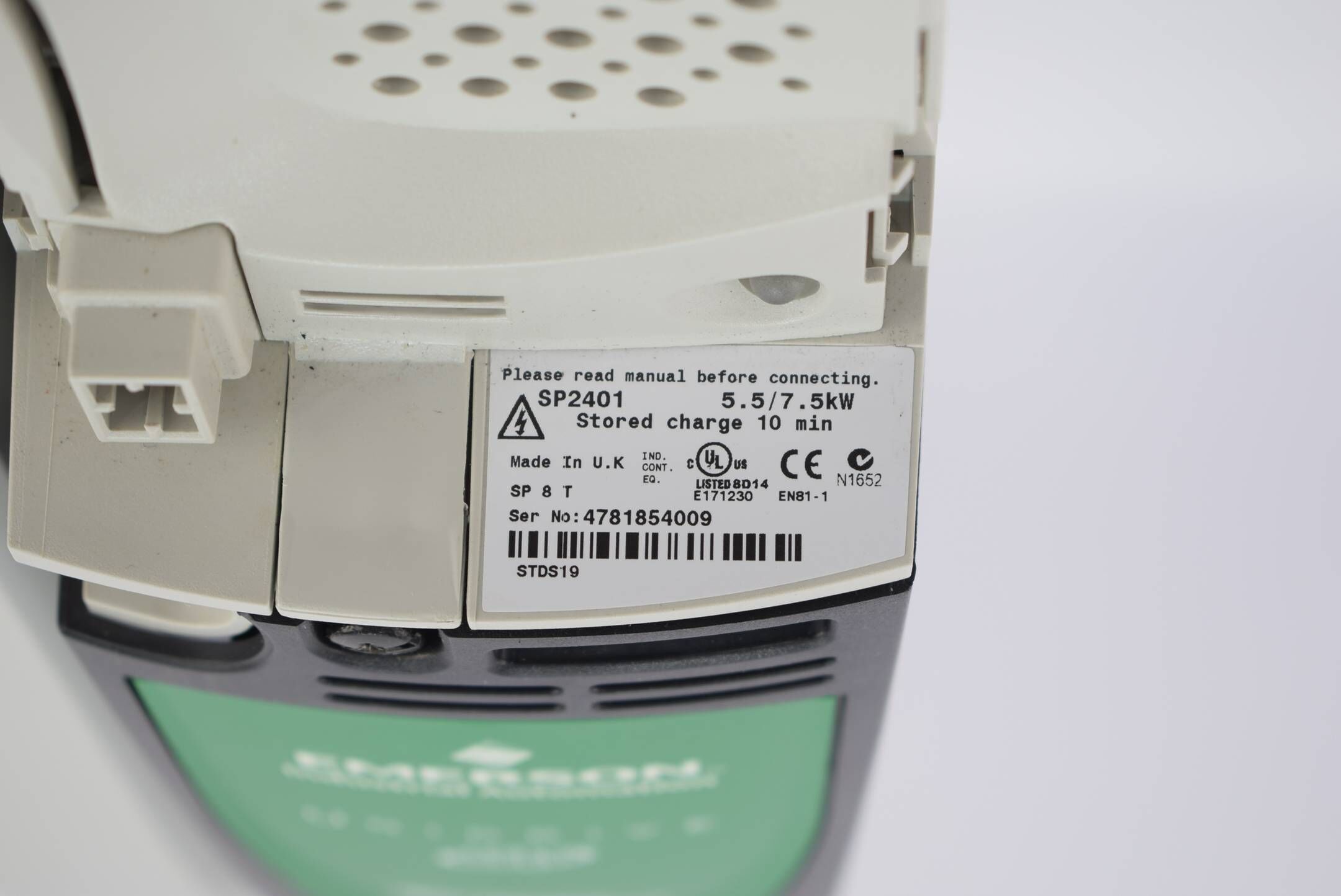 Emerson Control Techniques Unidrive SP2401 + Netzfilter 3F480-032.225230