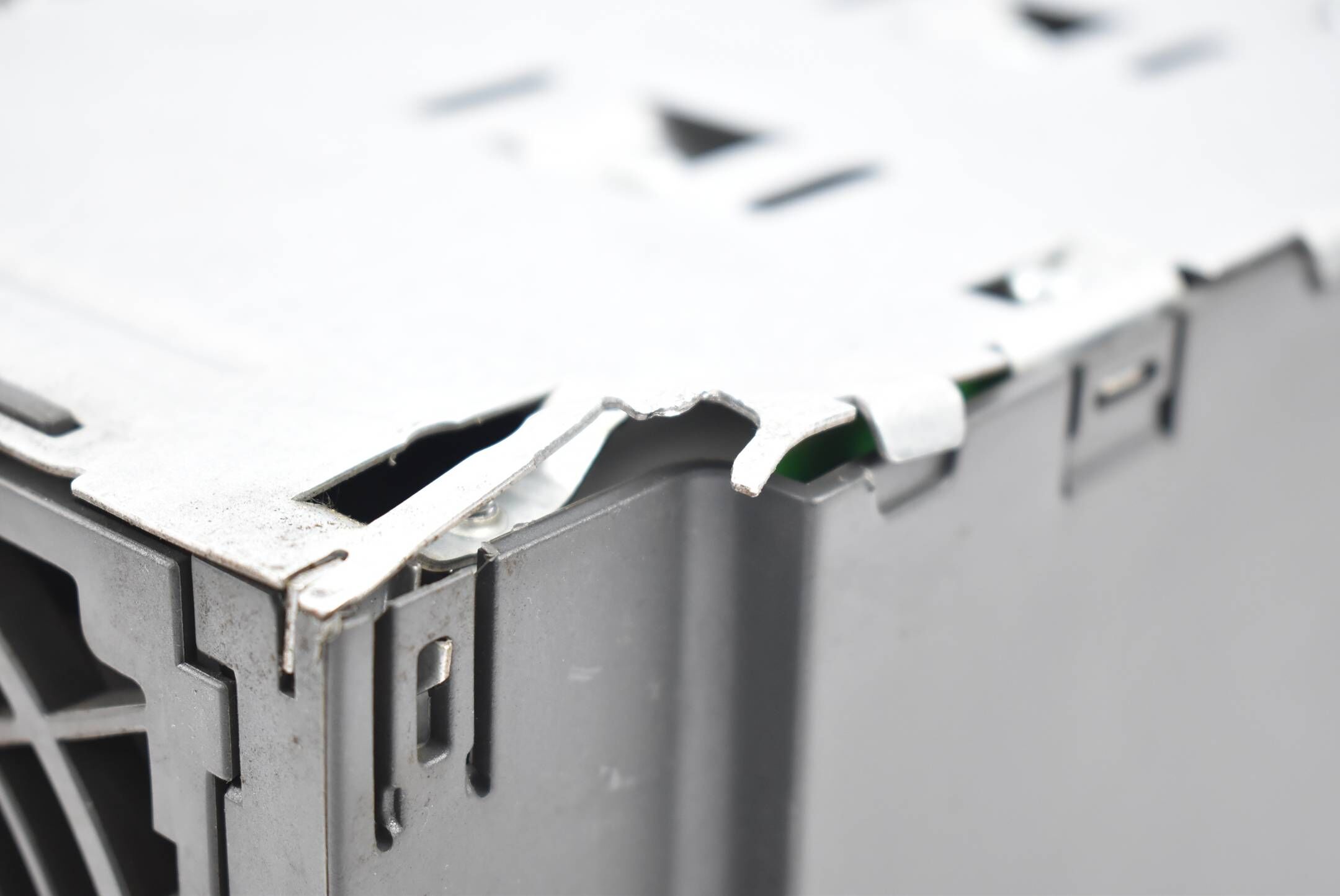 Siemens Micromaster 440 6SE6440-2UE21-5CA1 ( 6SE6 440-2UE21-5CA1 ) E.F01/2.11