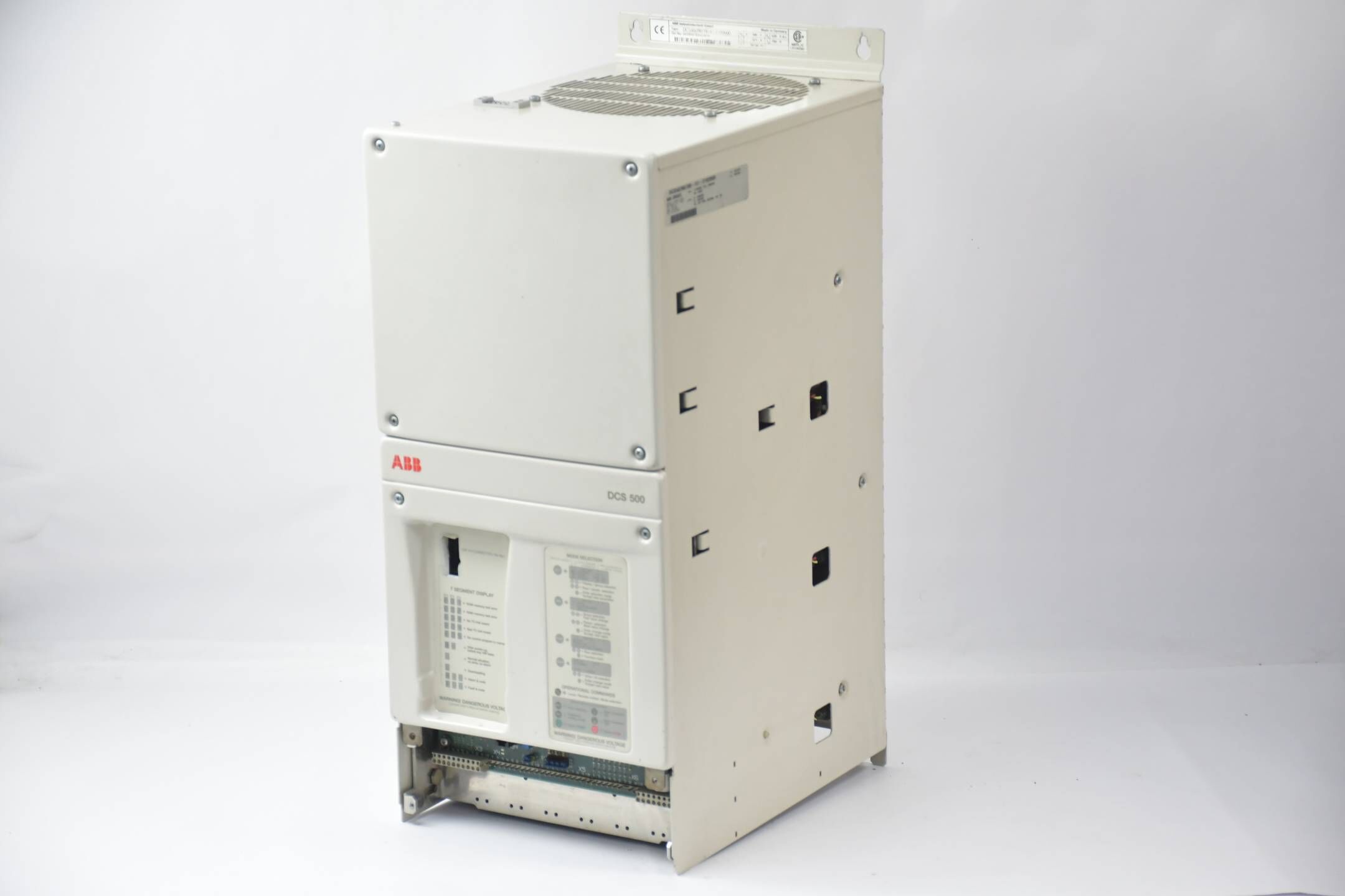 ABB Drives DCS500 Umrichter DCS502B0700-51-2100000 ( DCS502B0700-51-2102000 )