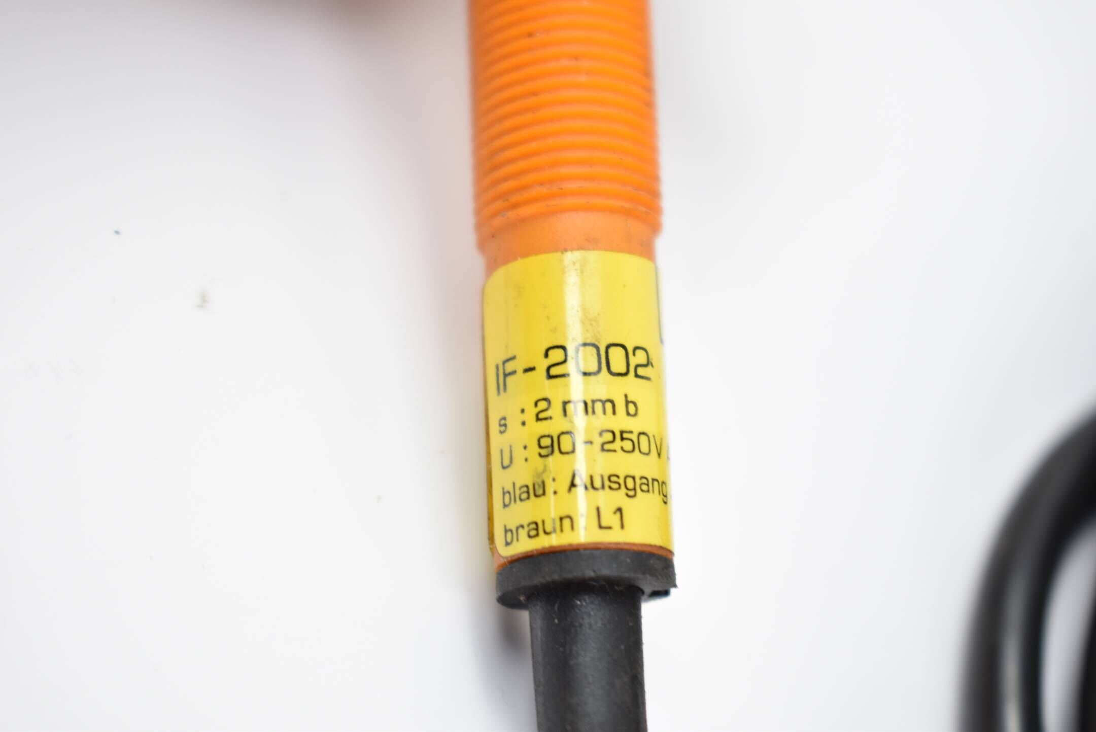 efector induktiver Sensor 90-250VAC IF-2002 ABOW