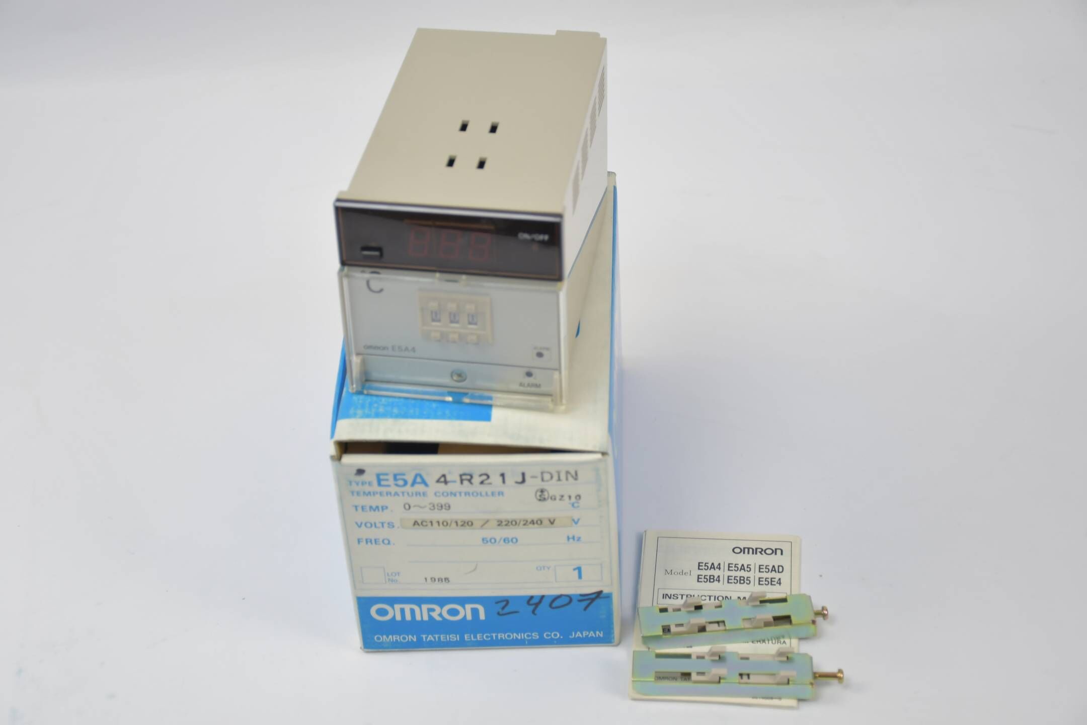 Omron Temperatur Controller 0~399 °C AC110/120 / 220/240V ( E5A4-R21J-DIN )