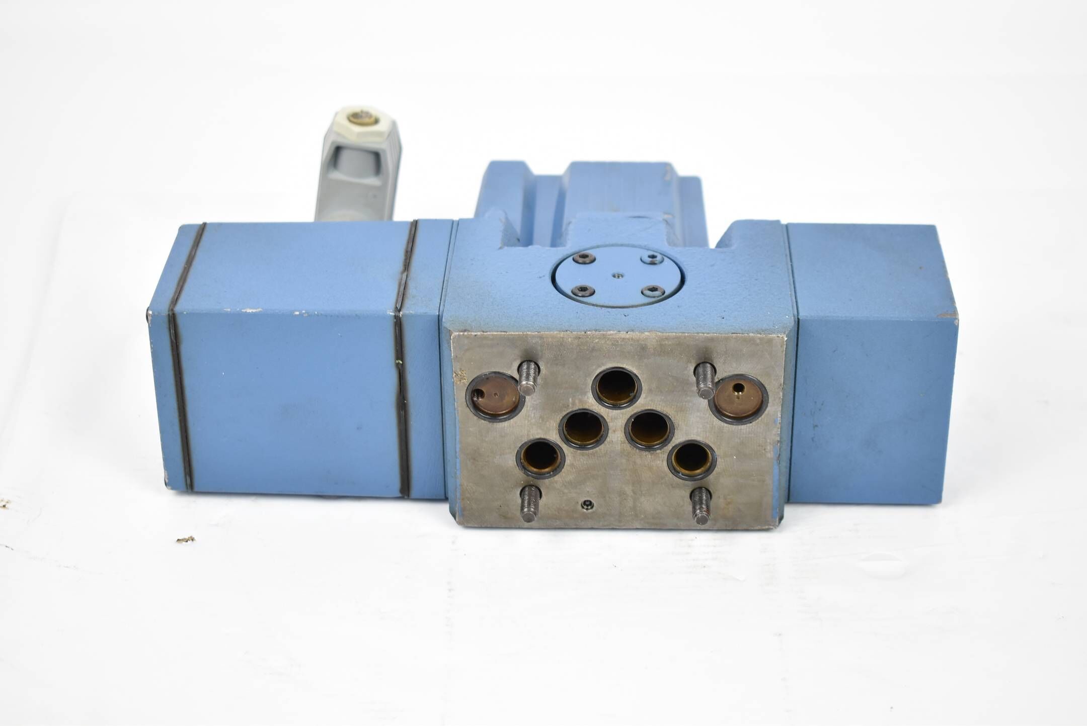 Moog Hydraulisches Servoventil D661Z2712H 