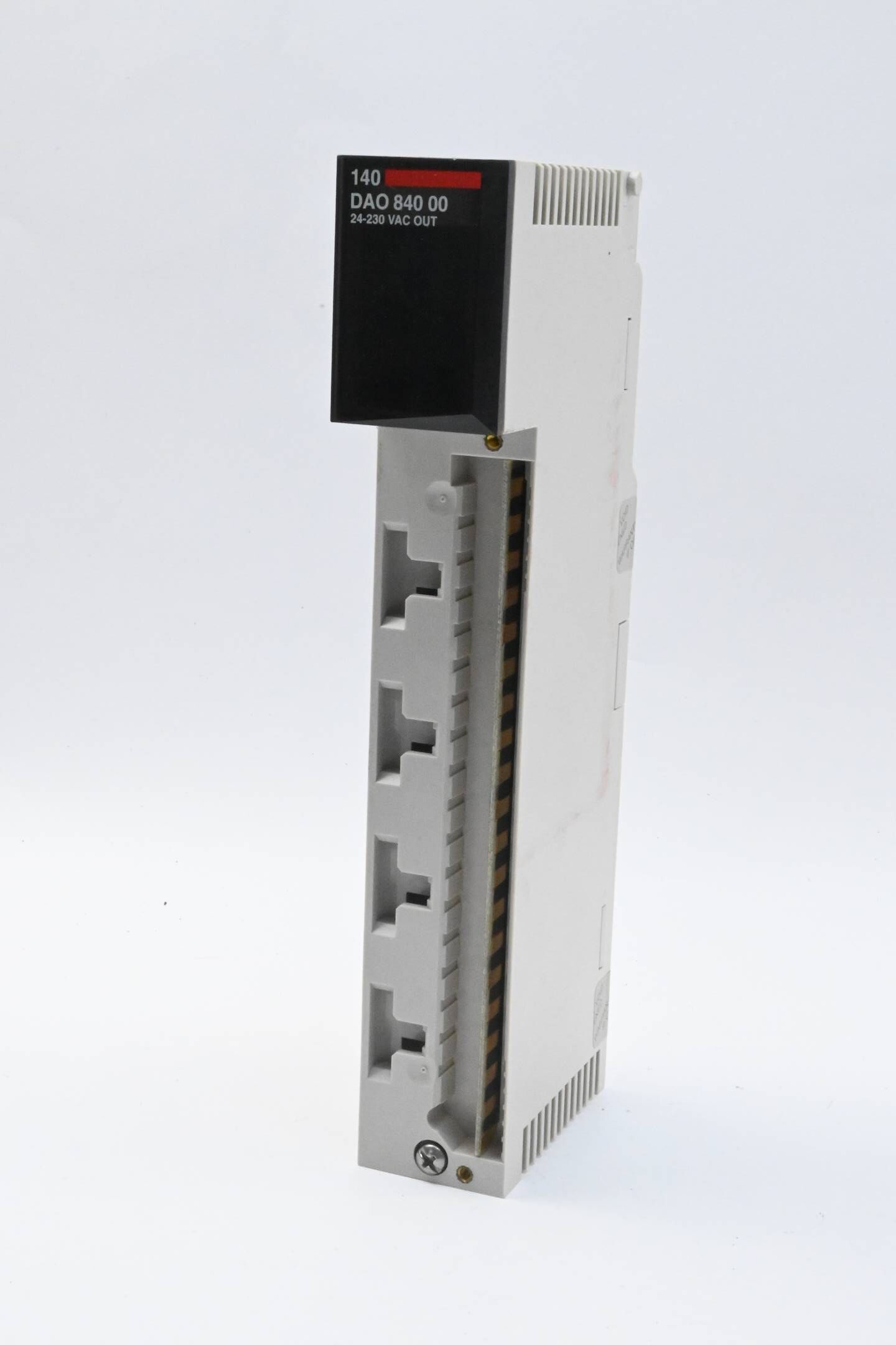 Schneider Electric TSX Quantum 140 DAO 840 00 ( 140DAO84000 )