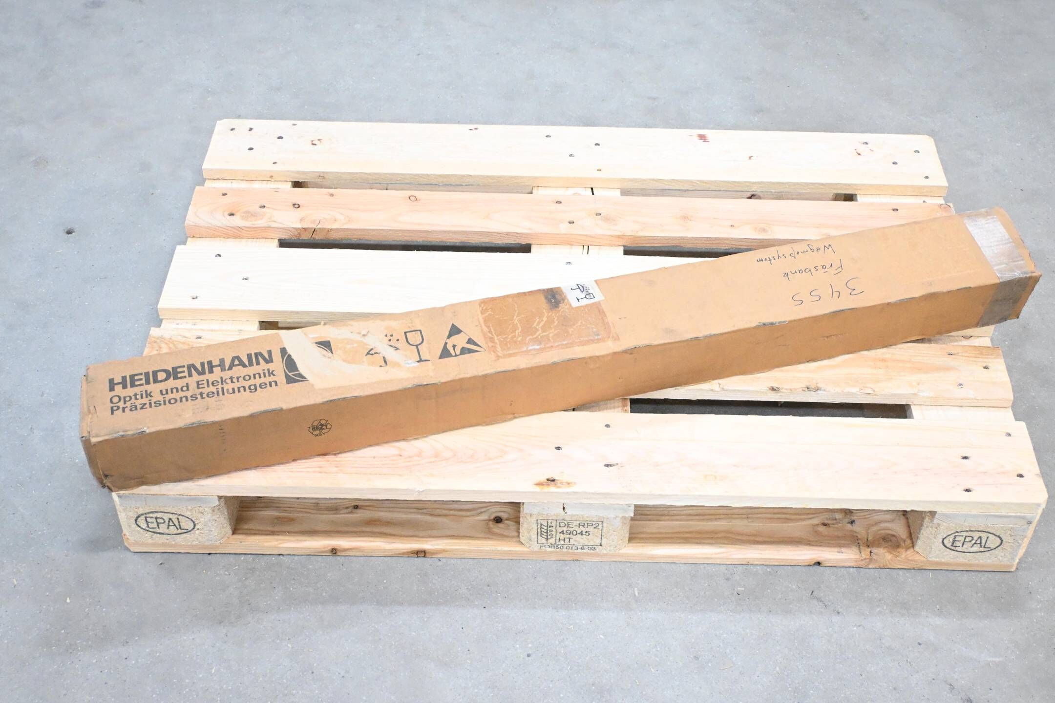 Heidenhain Inkrementales gekapseltes Längenmessgerät 1040 mm LS 106C ( 295712-21 ) V5