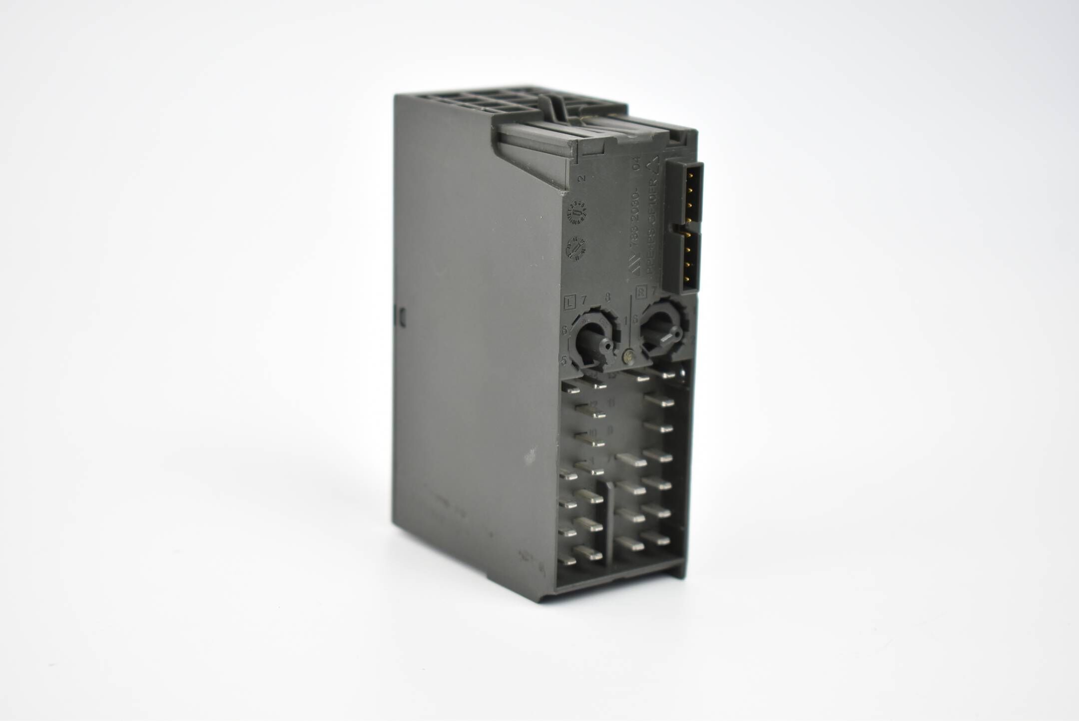 Siemens simatic ET200S 24VDC 6ES7138-4CF42-0AB0 ( 6ES7 138-4CF42-0AB0 ) E2