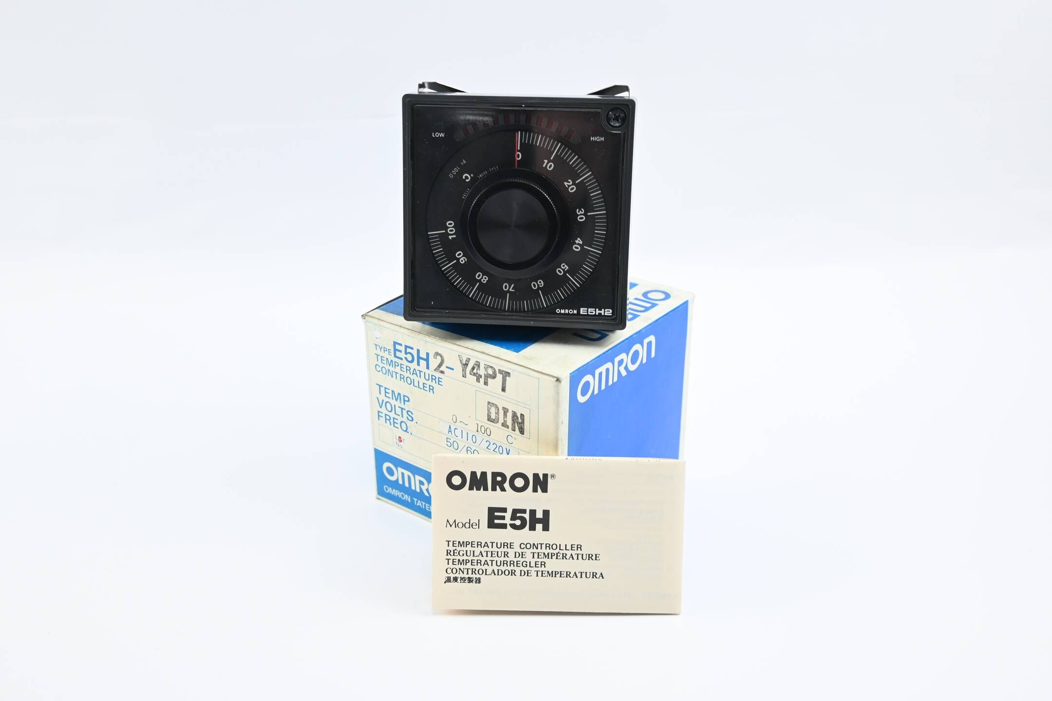 Omron Temperatur Controller 0-100°C 110/220 VAC ( E5H2-Y4PTDIN )( E5H2-Y4PT )