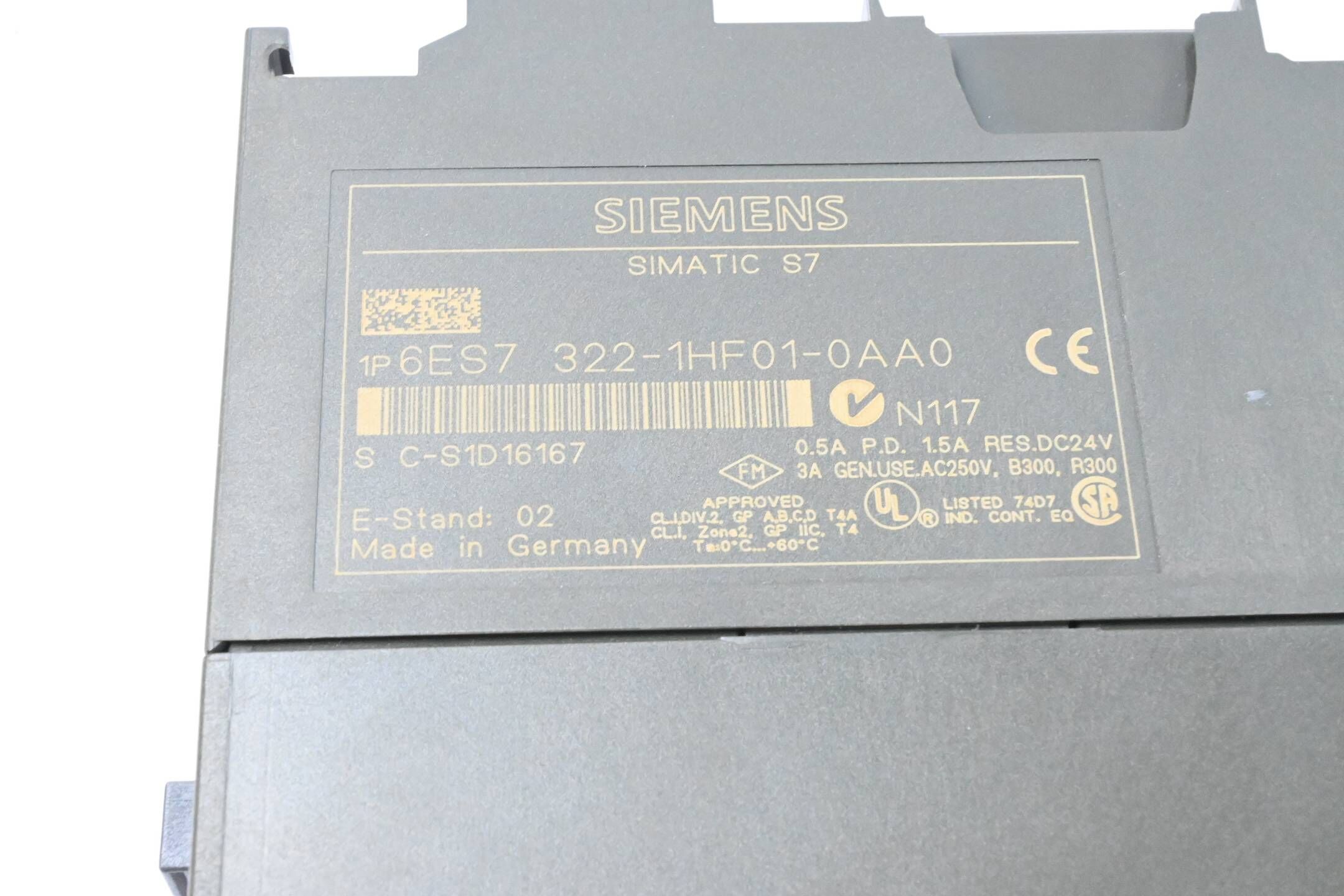 Siemens Simatic S7-300 Digitalausgabe 6ES7322-1HF01-0AA0 ( 6ES7 322-1HF01-0AA0 )