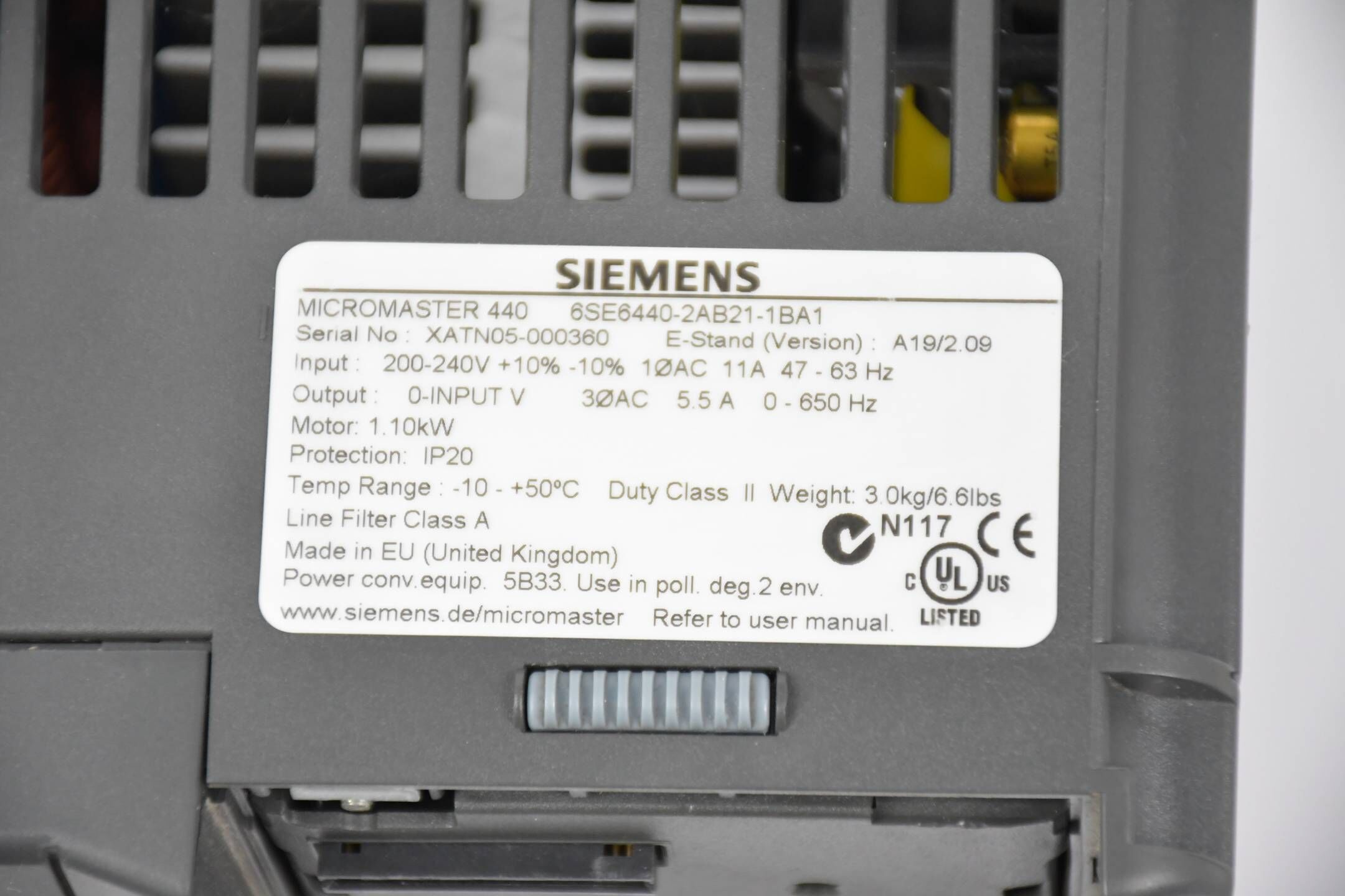 Siemens Micromaster 440 6SE6440-2AB21-1BA1 E A19/2.09 inkl. Kommutierungsdrossel