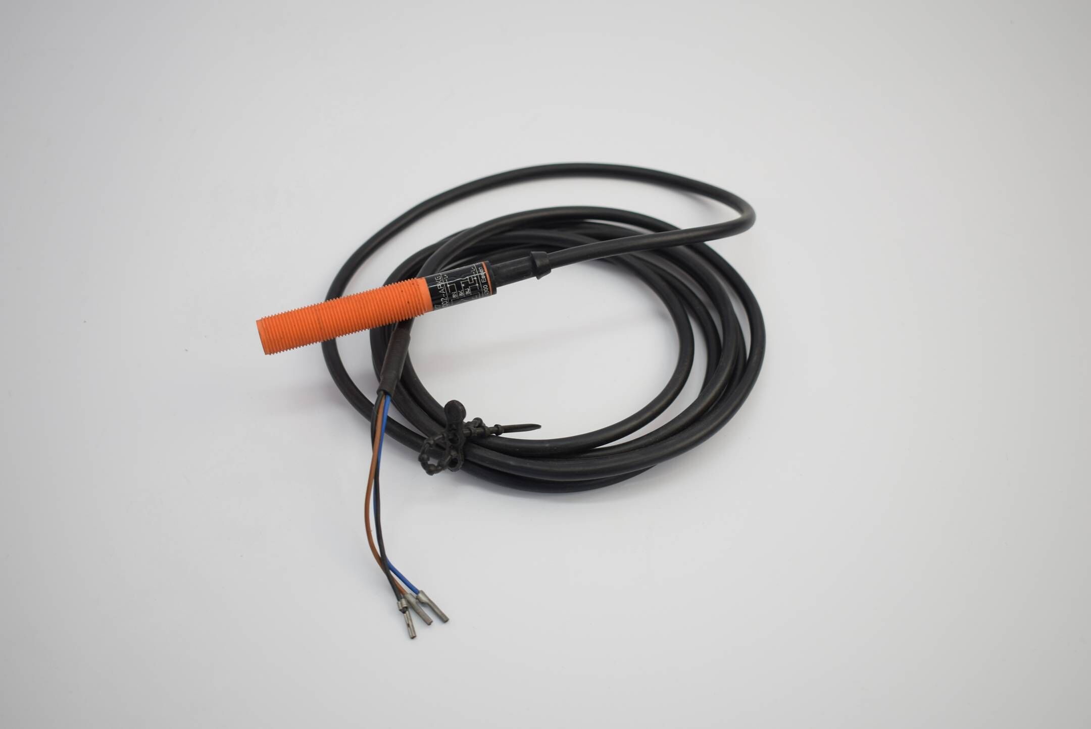 IFM Electronic Induktiver Sensor IF-3002-APKG