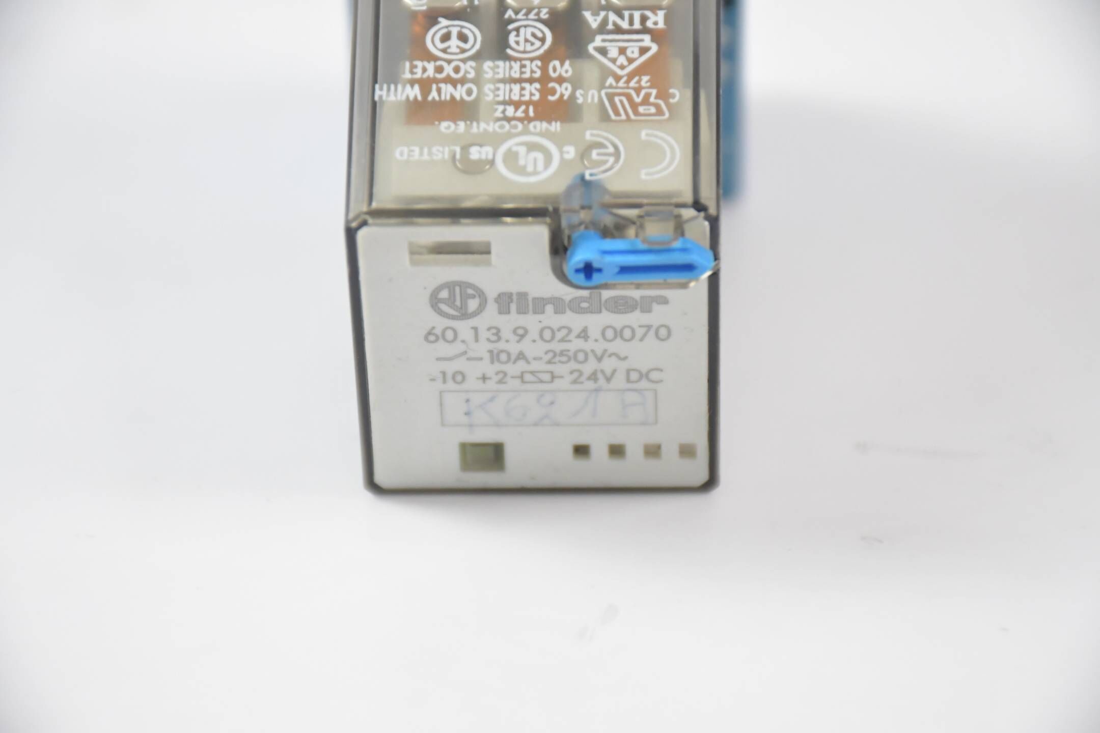 Finder Relaisfassung 90.21 inkl. Relais 90.21 60.13.9.024.0070