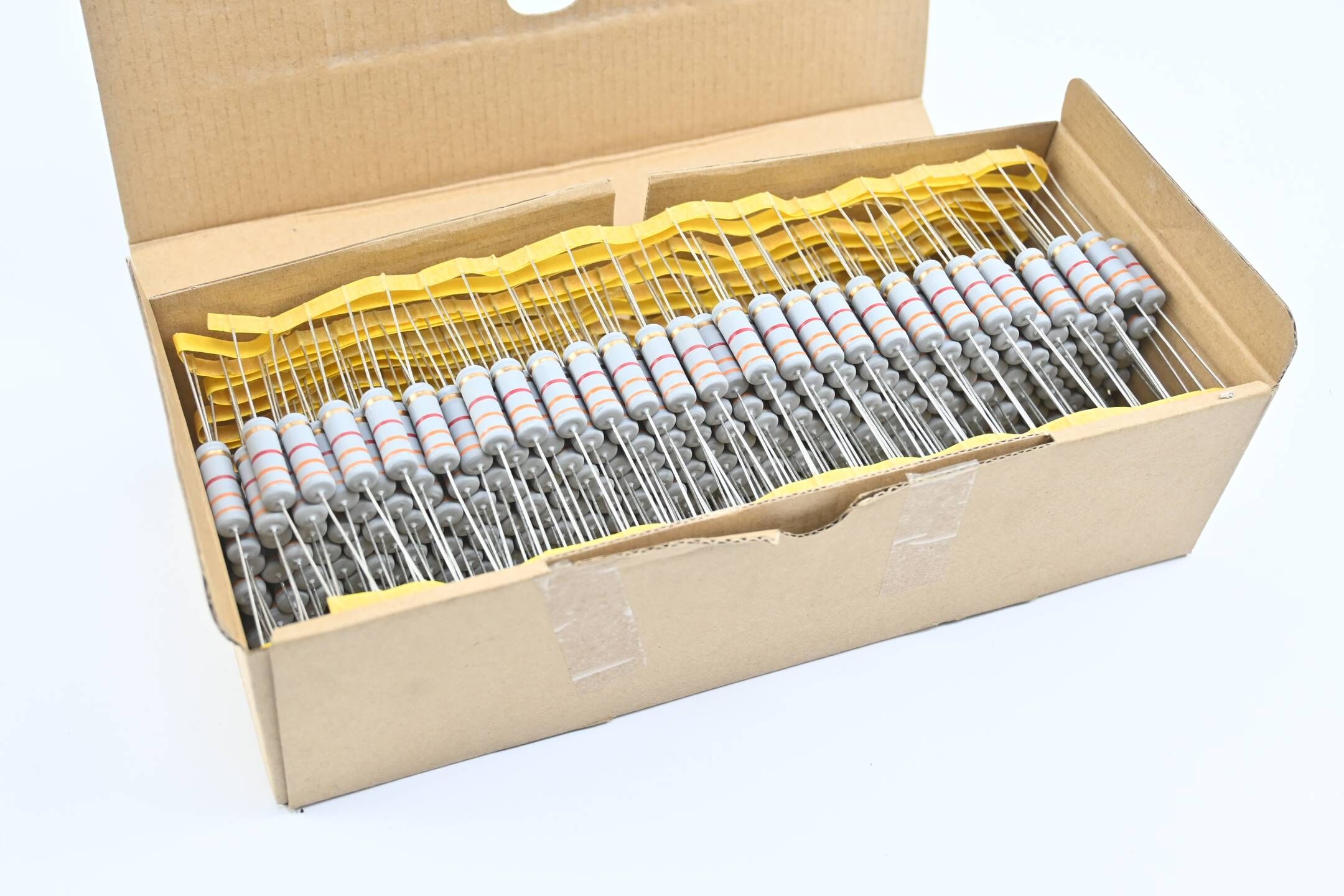 Yageo 250 STÜCK Metalloxidschichtwiderstände RSF 500 JT-91-3K3 