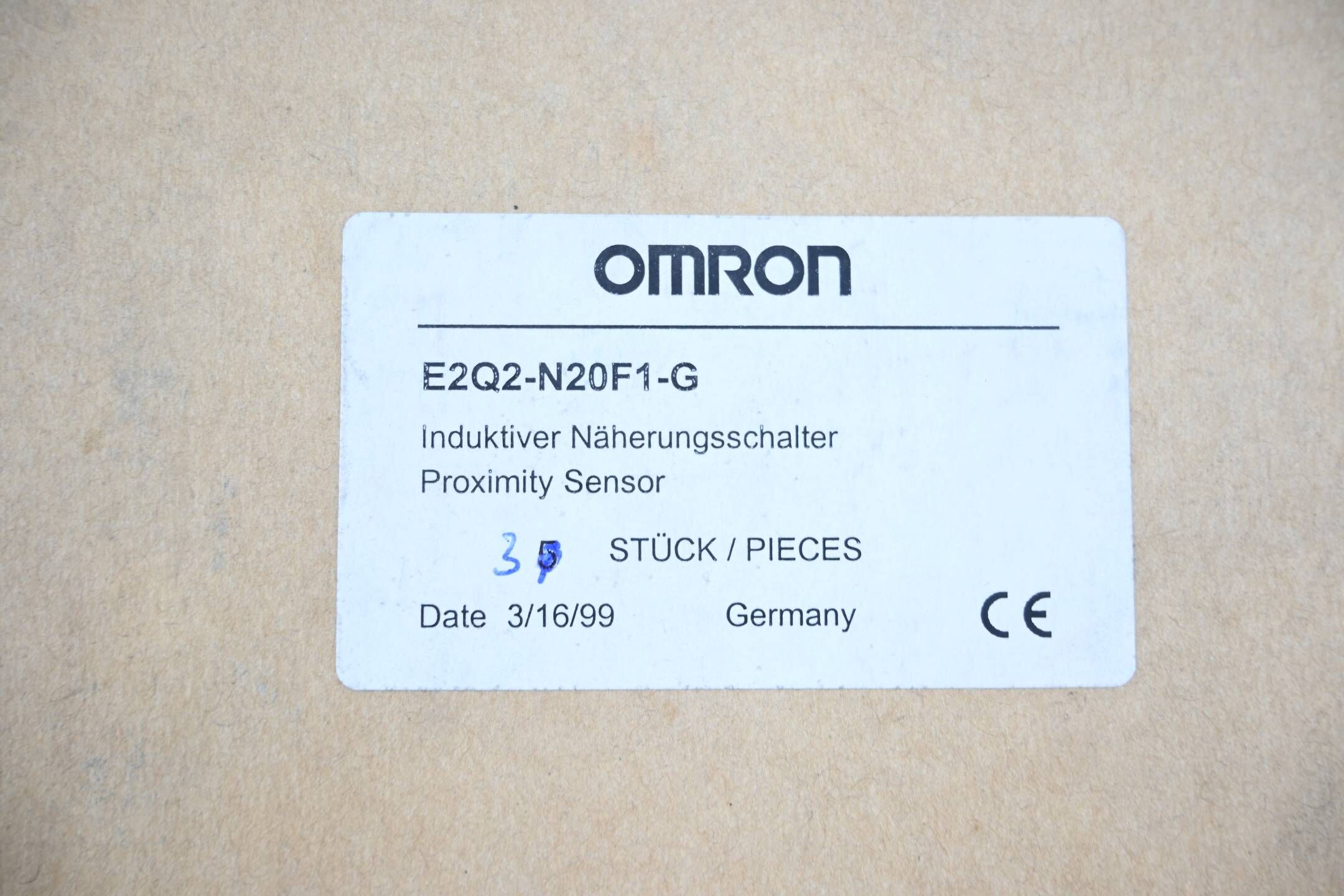 Omron 3 Stück Induktiver Näherungsschalter E2Q2-N20F1-G