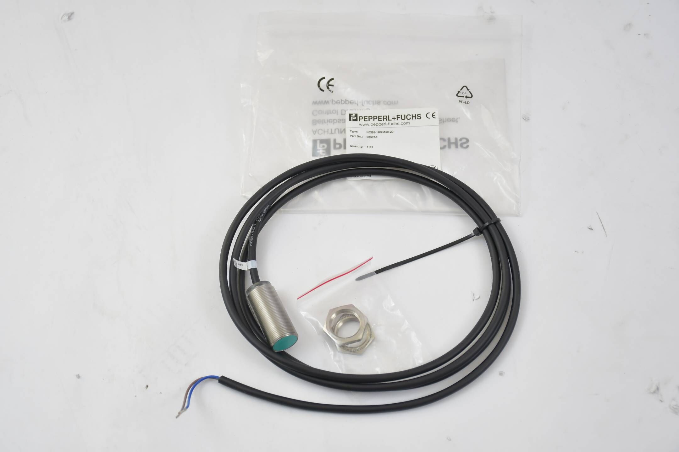 Pepperl+Fuchs Induktiver Sensor NCB5-18GM40-Z0 ( 089258 )