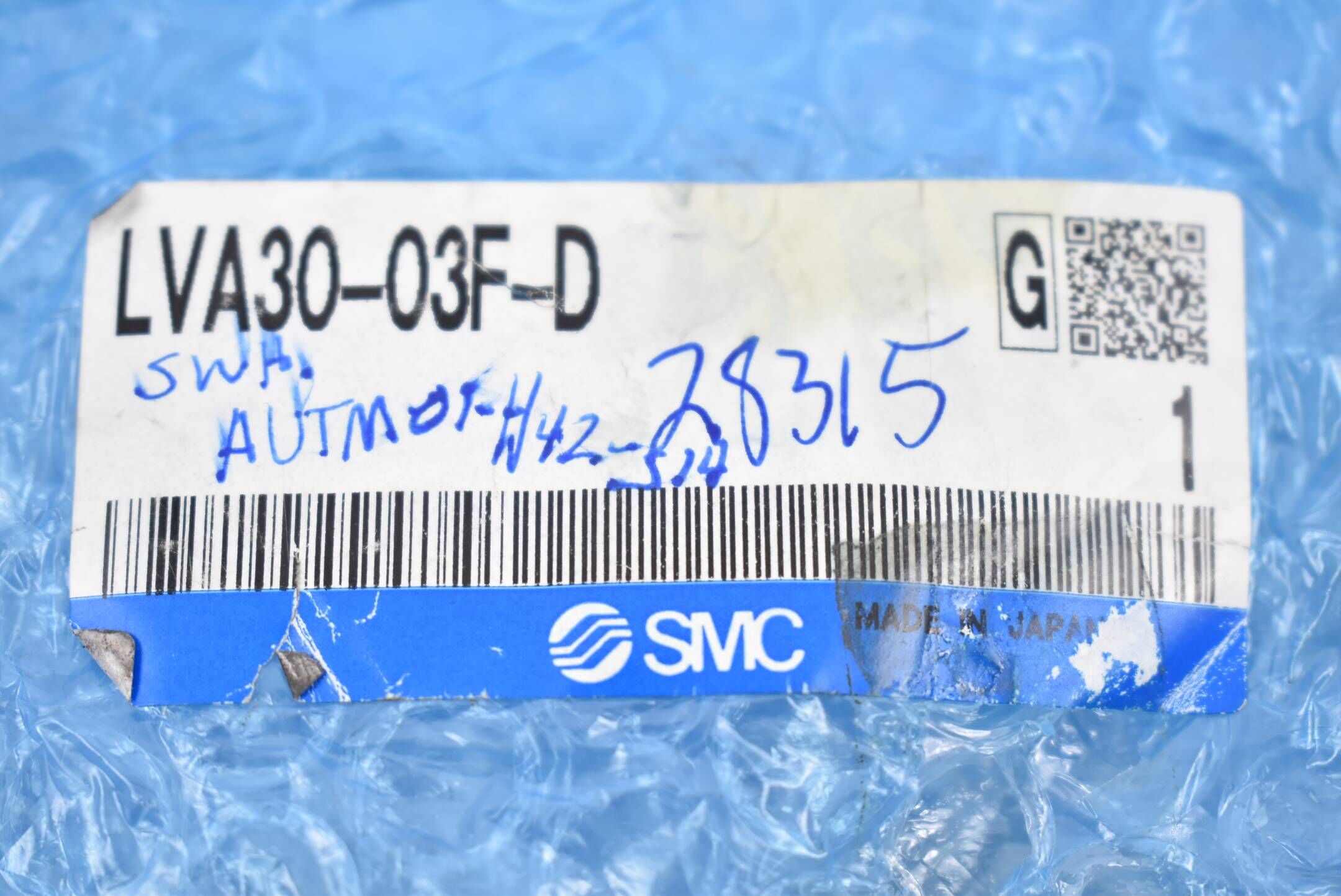 SMC Reinstmedien-Ventil für Chemikalien LVA30-03F-D