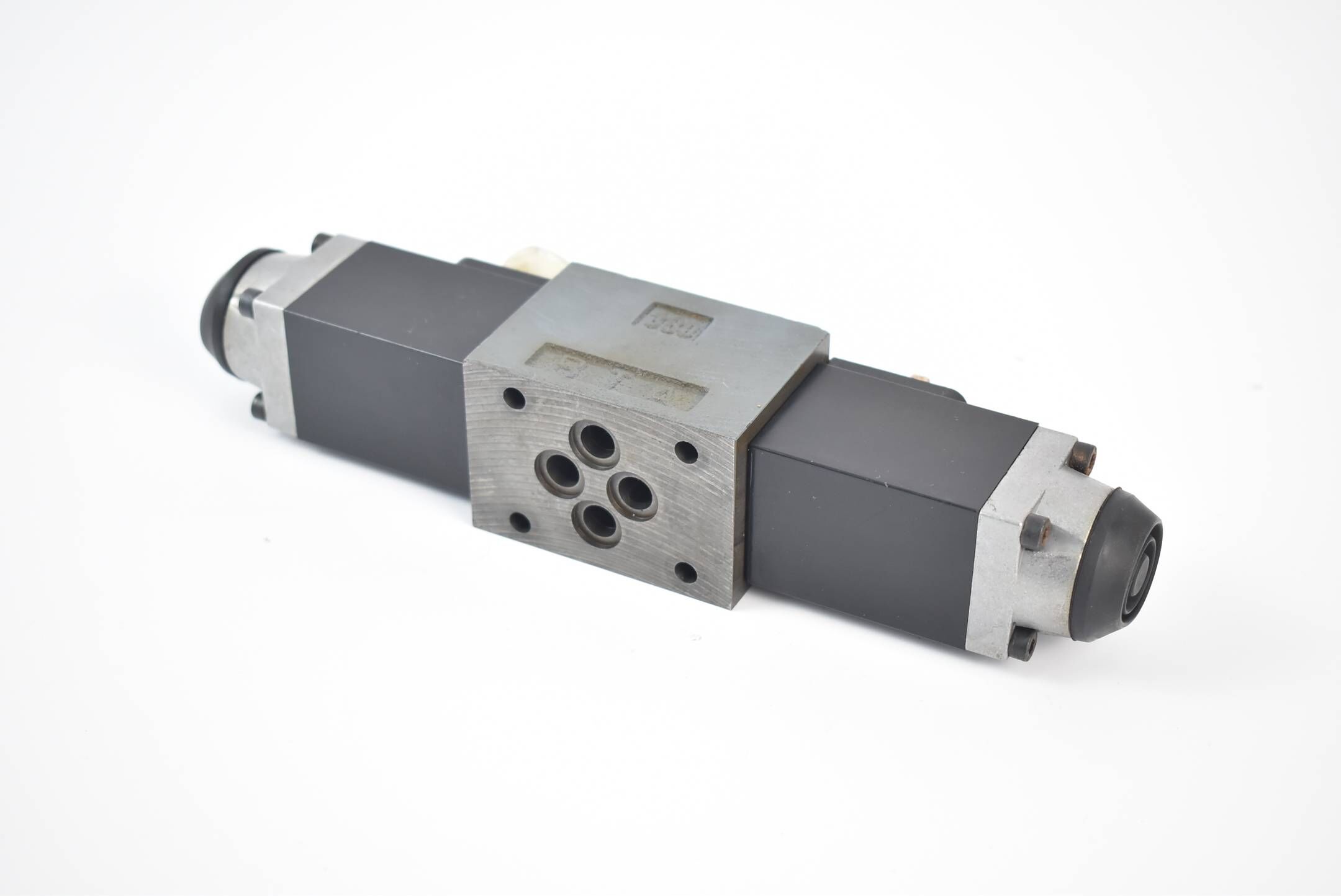 Mannesmann Rexroth Wegeventil 4WE 6 J53/AG24NZ5L